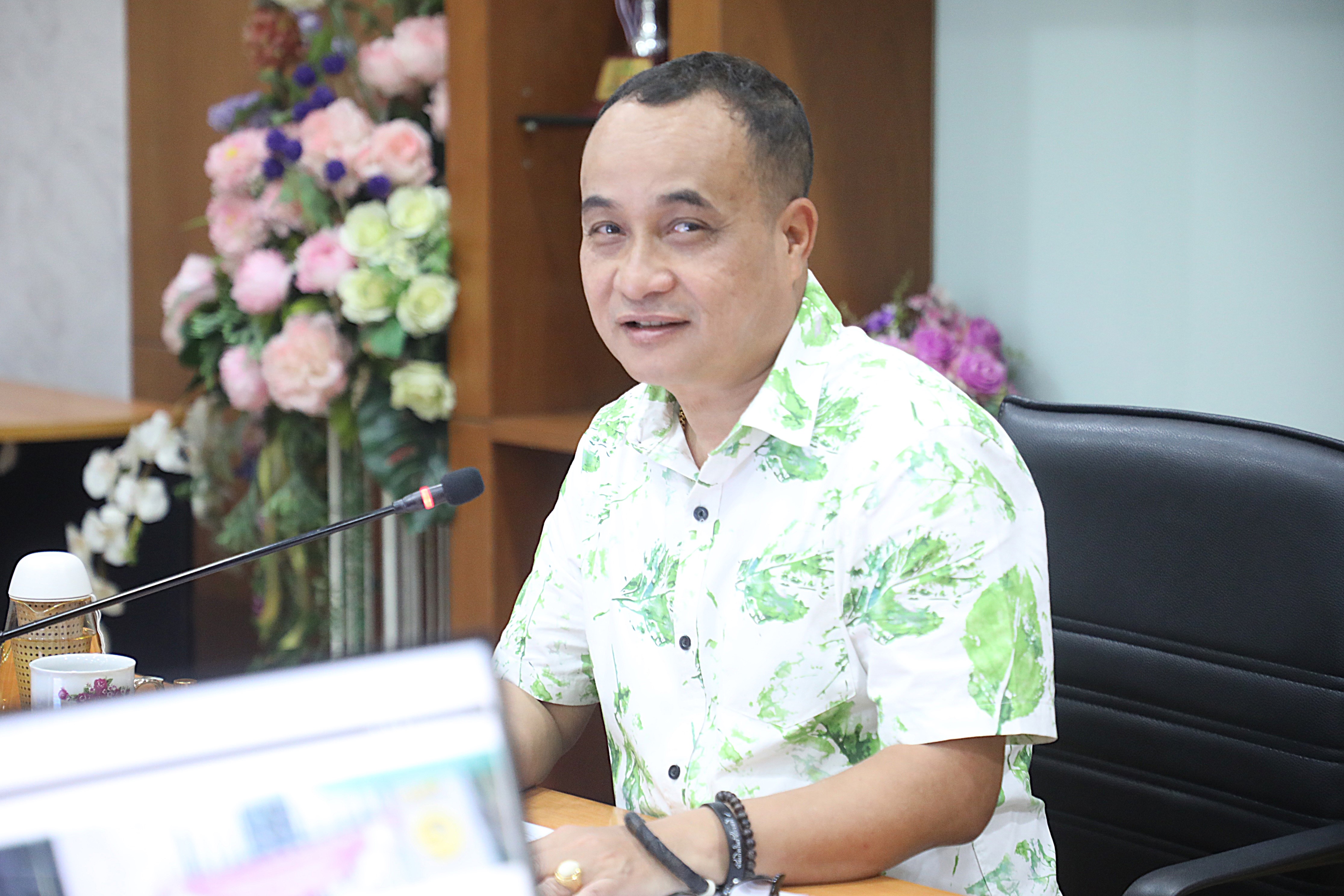 ส.ป.ก.ประชุมคณะทำงานดำเนินการเสริมสร้างคุณธรรมและความโปร่งใสของสำนักงานการปฏิรูปที่ดินเพื่อเกษตรกรรม (ส.ป.ก.) (ข่าวแชร์)