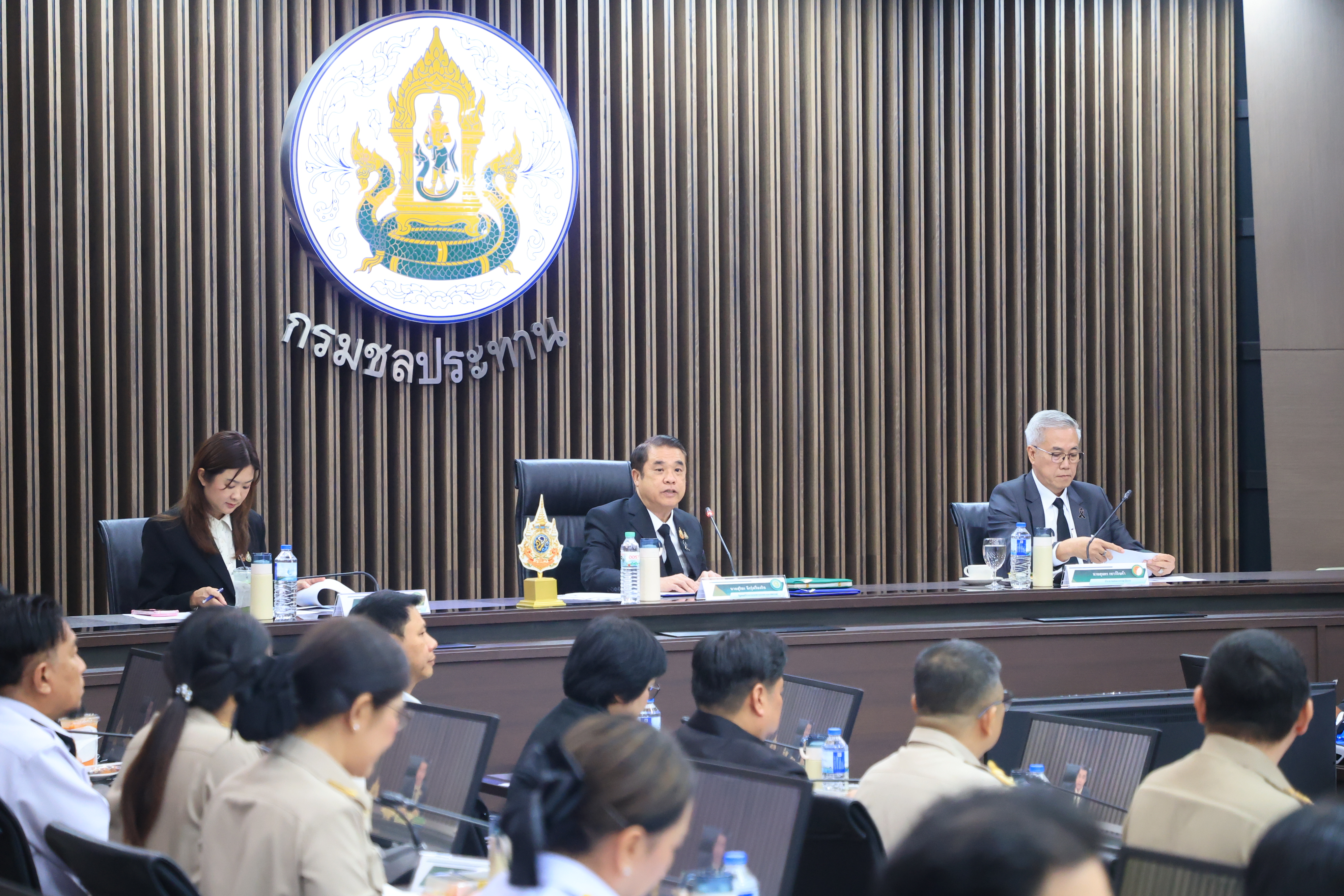 ส.ป.ก. ร่วมประชุมหารือและแลกเปลี่ยนความคิดเห็น ระหว่างรัฐมนตรีว่าการกระทรวงเกษตรและสหกรณ์ และคณะกรรมาธิการการเกษตรและสหกรณ์ วุฒิสภา (ข่าวแชร์)