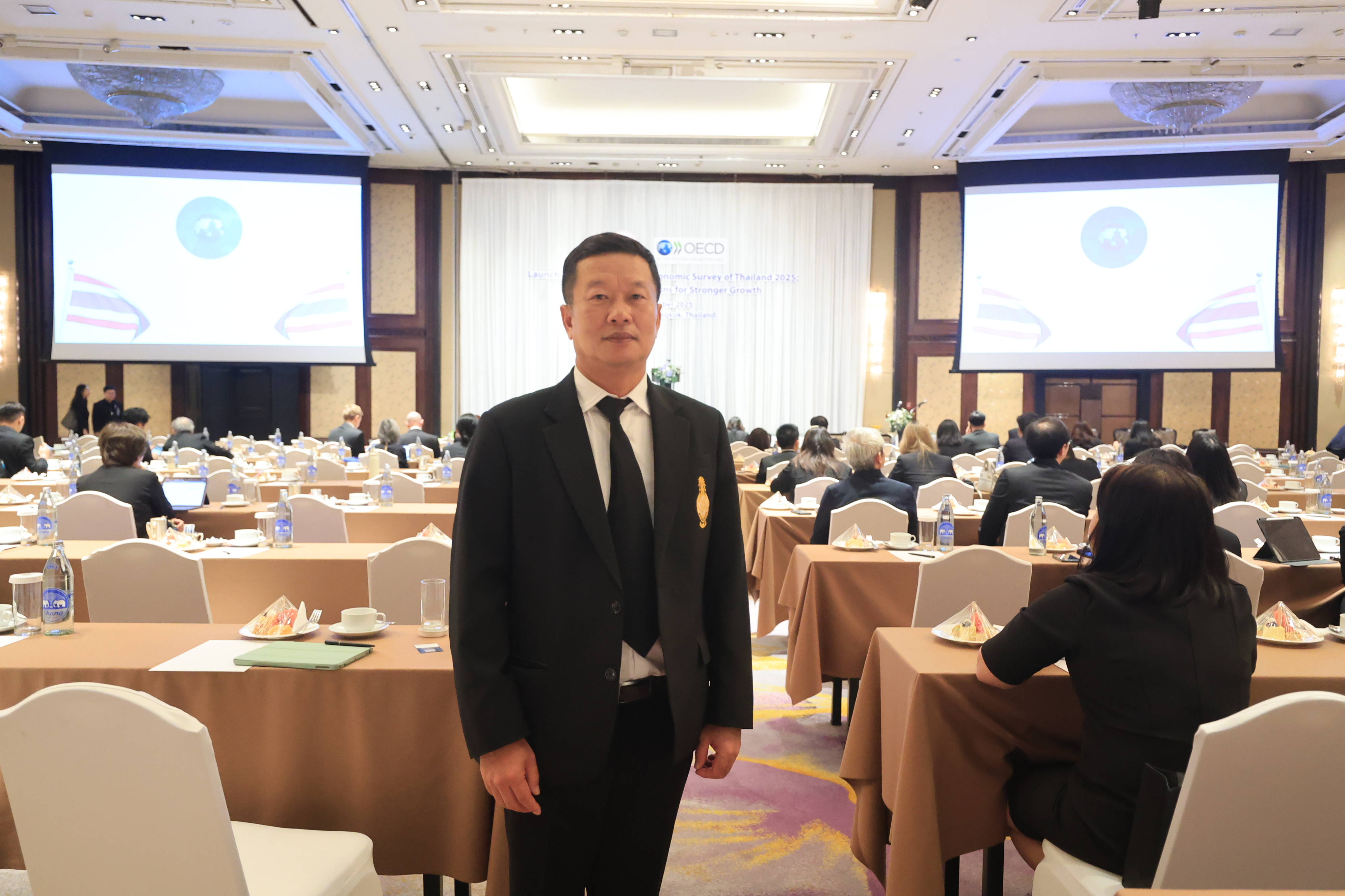 ส.ป.ก. ร่วมการประชุมหารือระดับสูงและการเผยแพร่รายงานสำรวจและประเมินสถานะทางเศรษฐกิจของประเทศไทย ปี 2568 (Thailand's Economic Survey 2025) (ข่าวแชร์)