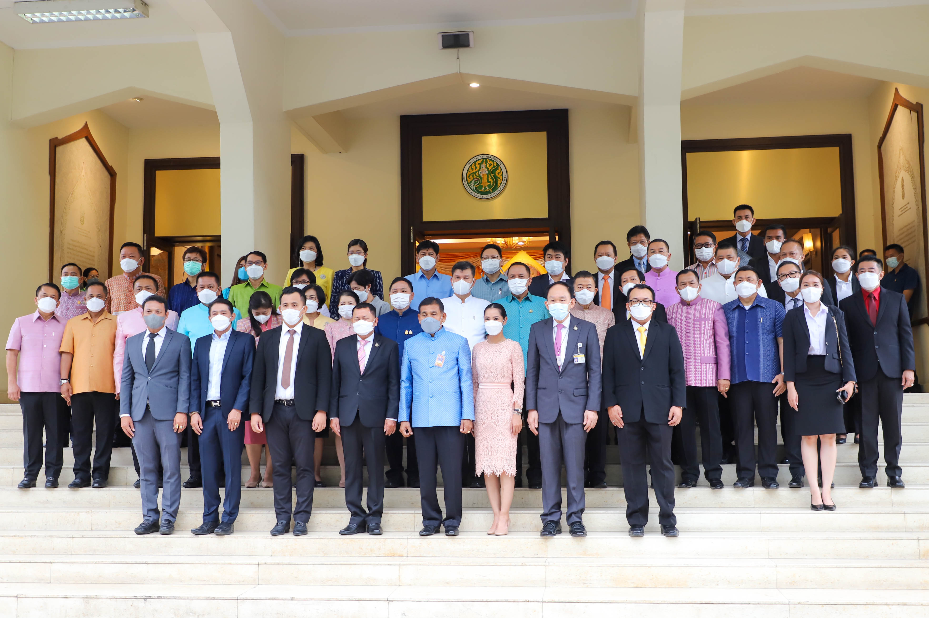 ส.ป.ก. ร่วมแสดงความยินดี รมช.กษ. เข้าสักการะสิ่งศักดิ์สิทธิ์ประจำกระทรวงฯ เนื่องในโอกาสรับตำแหน่งใหม่