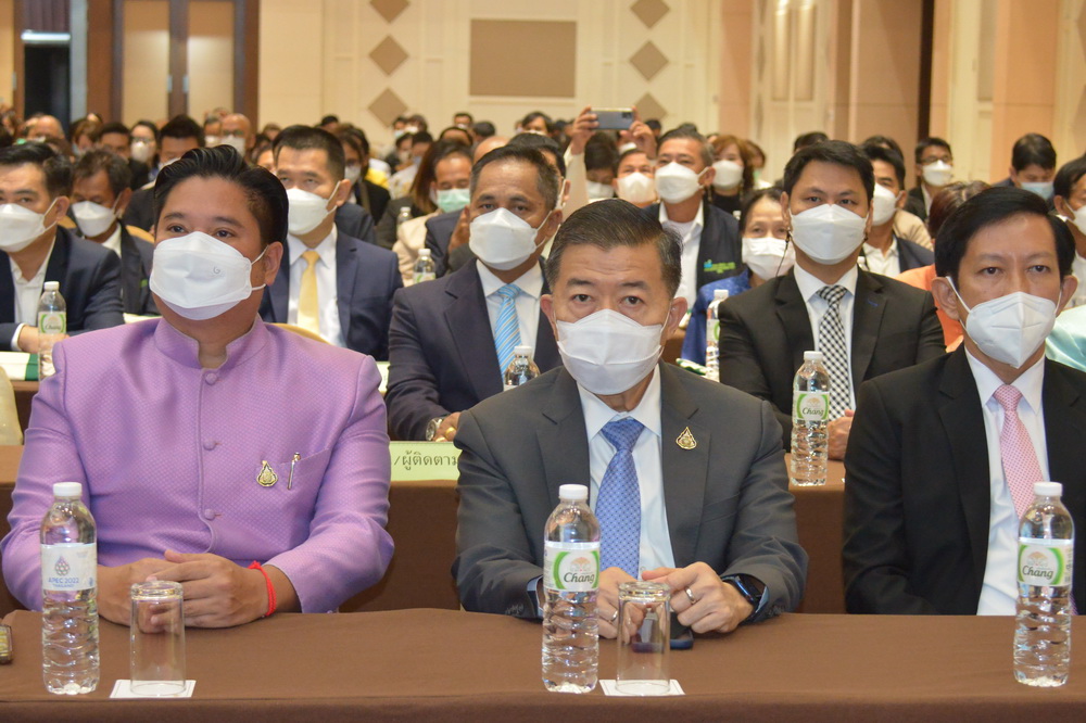 ส.ป.ก.ร่วมงานสัมมนา Year End ประจำปี แถลงบทสรุปภาวะเศรษฐกิจการเกษตรปี 2565 และแนวโน้มปี 2566 “Go Together Better Thailand เกษตรเข้มแข็ง ประเทศไทยแข็งแกร่ง” (ข่าวแชร์)