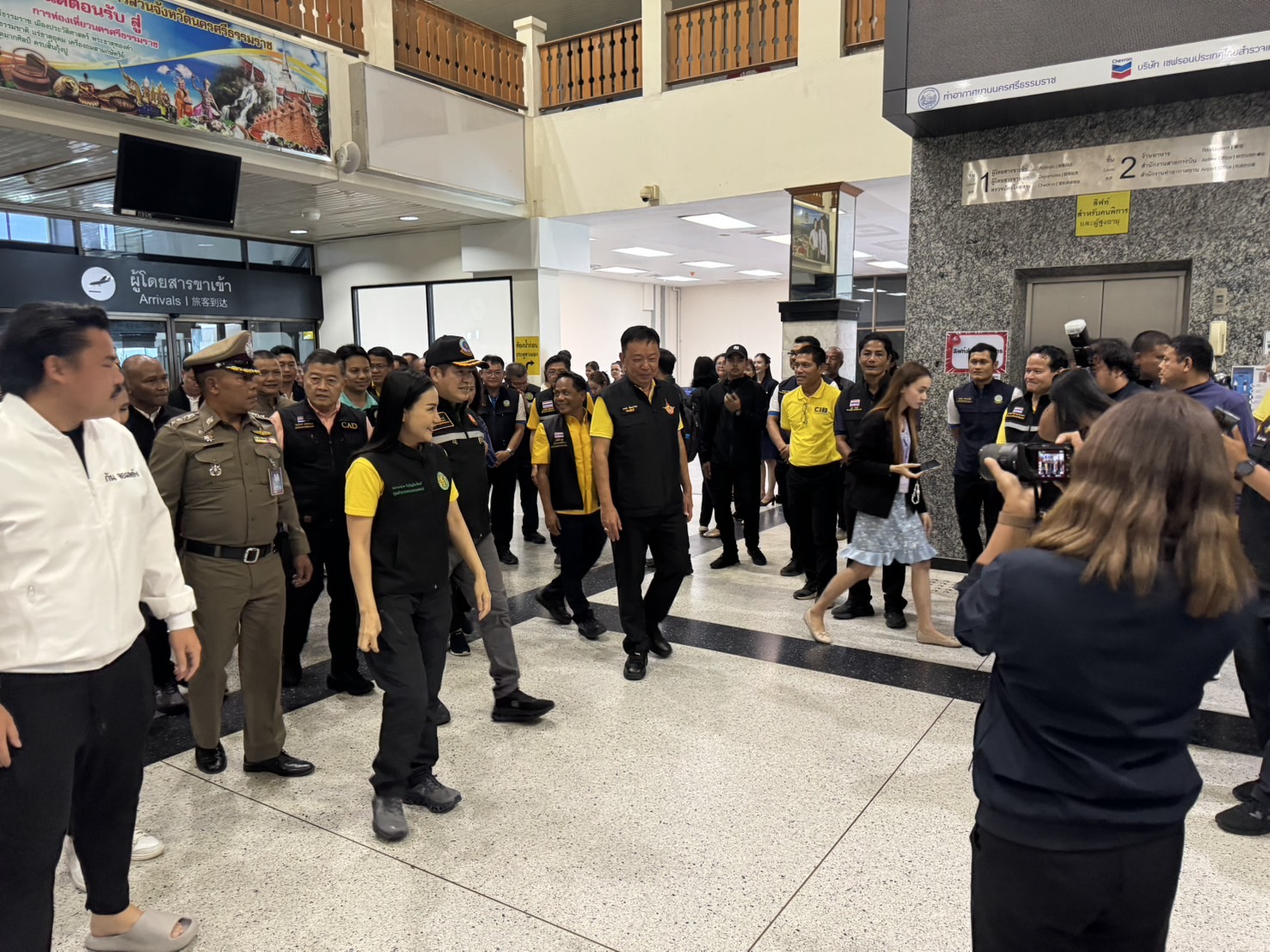 เลขาธิการ ส.ป.ก. ติดตามคณะ รมว.กษ. ลงพื้นที่ติดตามสถานการณ์น้ำและเยี่ยมเยียนให้กำลังใจพี่น้องประชาชนผู้ประสบอุทกภัยในพื้นที่จังหวัดนครศรีธรรมราช