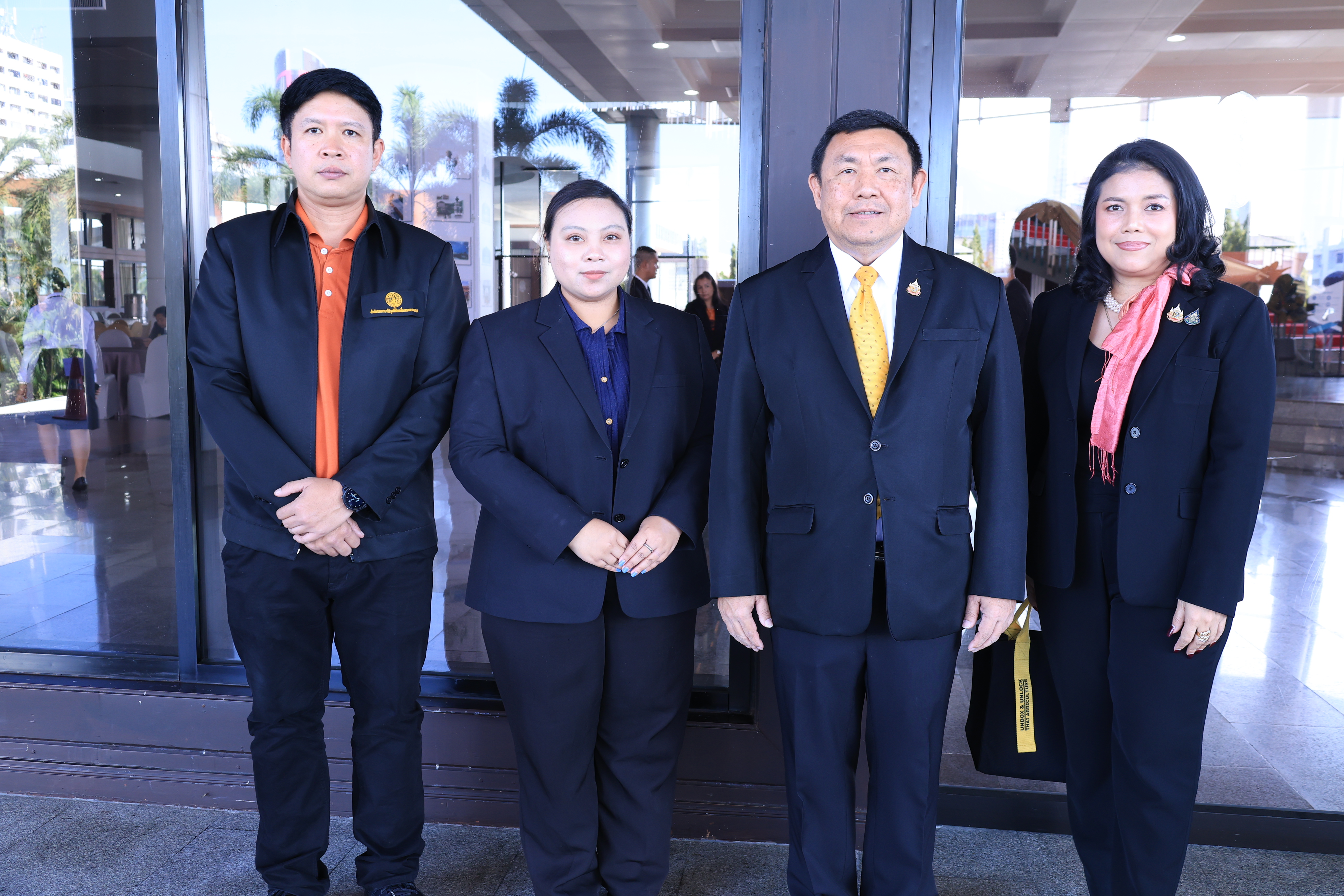 ส.ป.ก.ร่วมเป็นเกียรติในพิธีเปิดและร่วมงานสัมมนาเรื่อง ภาวะเศรษฐกิจการเกษตรปี 2567 และแนวโน้มปี 2568 “Unbox & Unlock Thai Agriculture : ปลดล็อกเกษตรไทย ทุกปัจจัยคือโอกาส” (ข่าวแชร์)