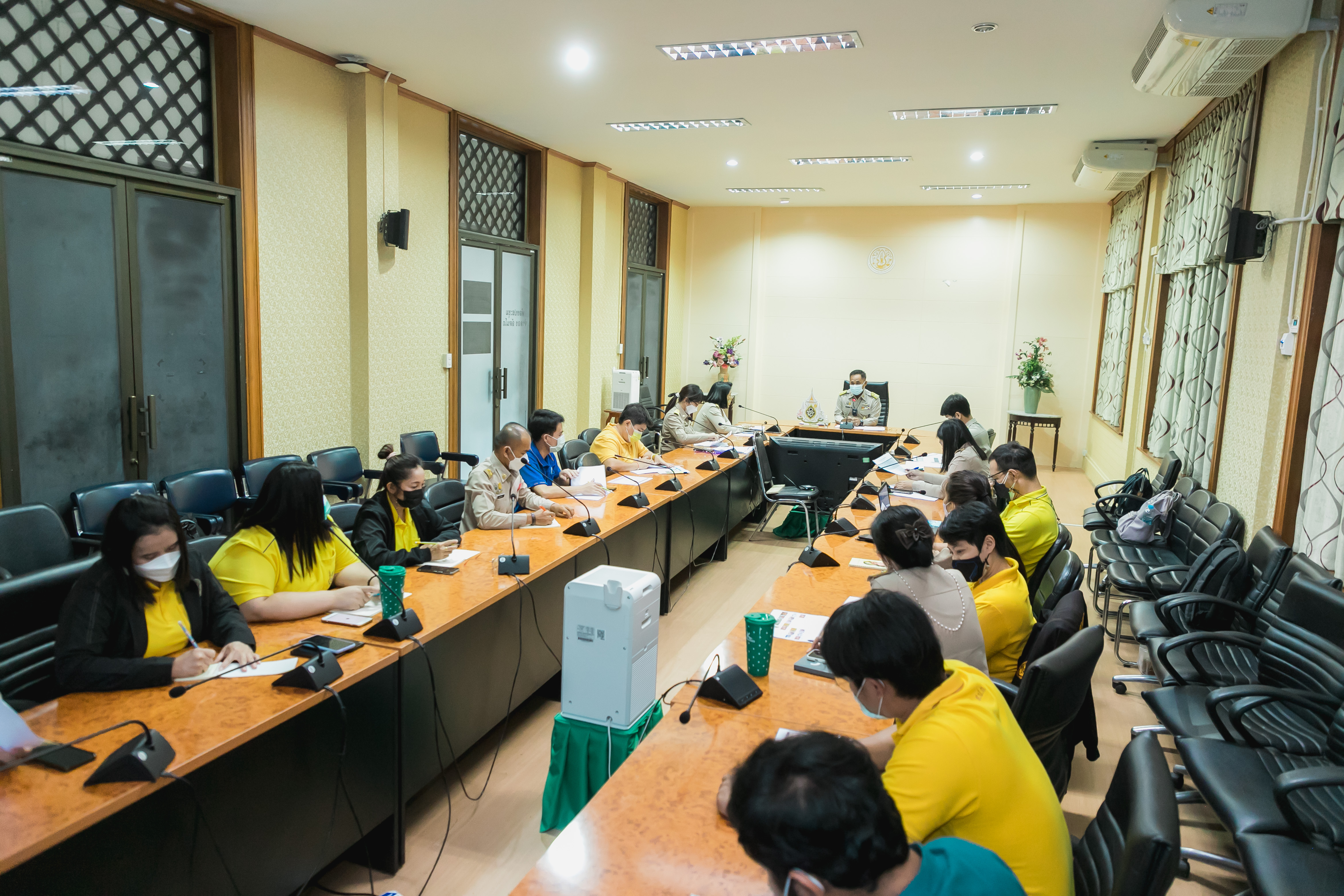 รองเลขาธิการ ส.ป.ก. ประชุมหารือกิจกรรมส่งเสริมการจำหน่ายสินค้าคุณภาพในเขตปฏิรูปที่ดิน ผ่านช่องทางออนไลน์ เนื่องในโอกาสวันคล้ายวันสถาปนา ส.ป.ก. ครบรอบ 47 ปี (ข่าวแชร์)