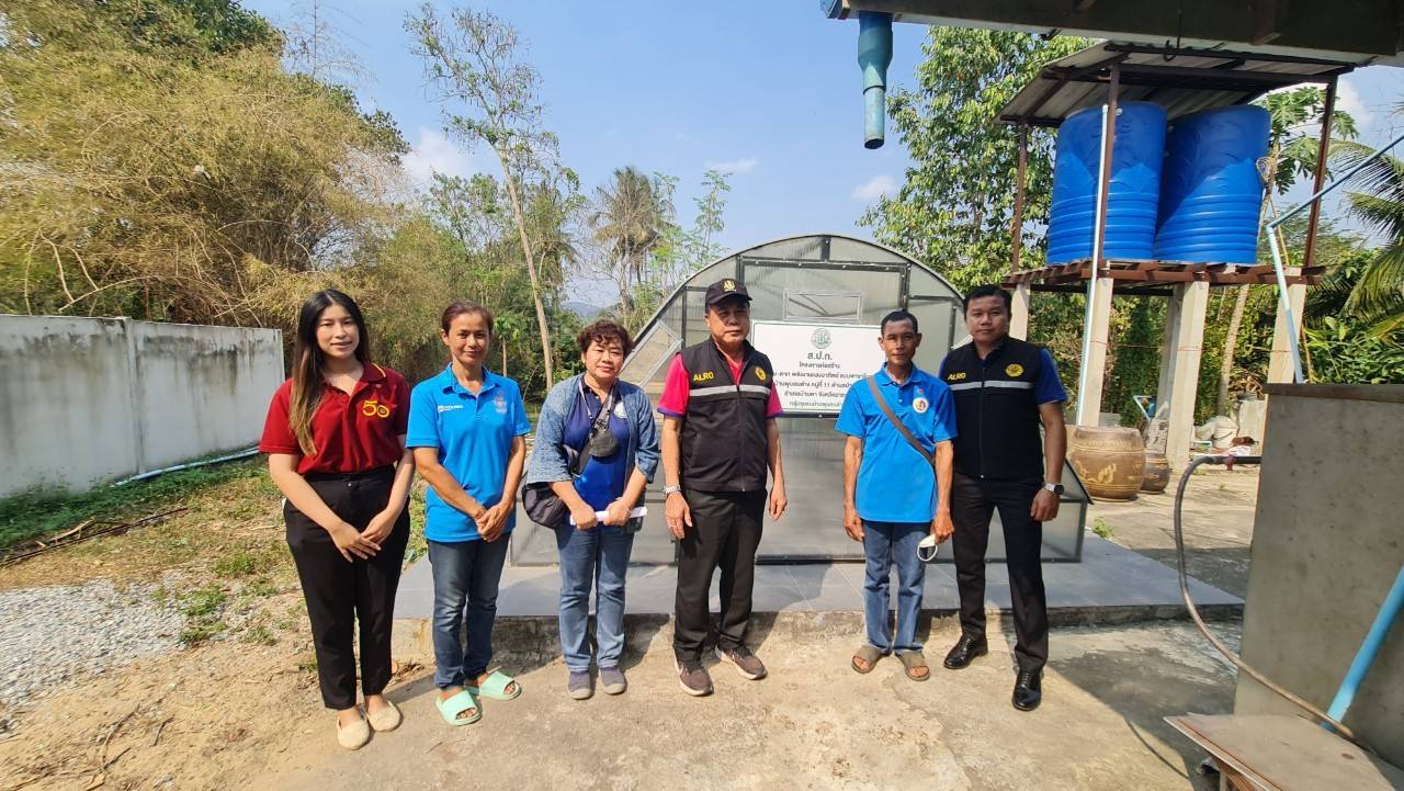 ผู้ตรวจราชการกรม ลงพื้นที่ตรวจเยี่ยมแปลงเกษตรกรในเขตปฏิรูปที่ดินจังหวัดราชบุรี ในโครงการต้นแบบเกษตรกรปราดเปรื่อง (Smart Farmer) จังหวัดราชบุรี ตามแผนการตรวจราชการประจำปีงบประมาณ 2566 รอบที่ 1 (ข่าวแชร์)