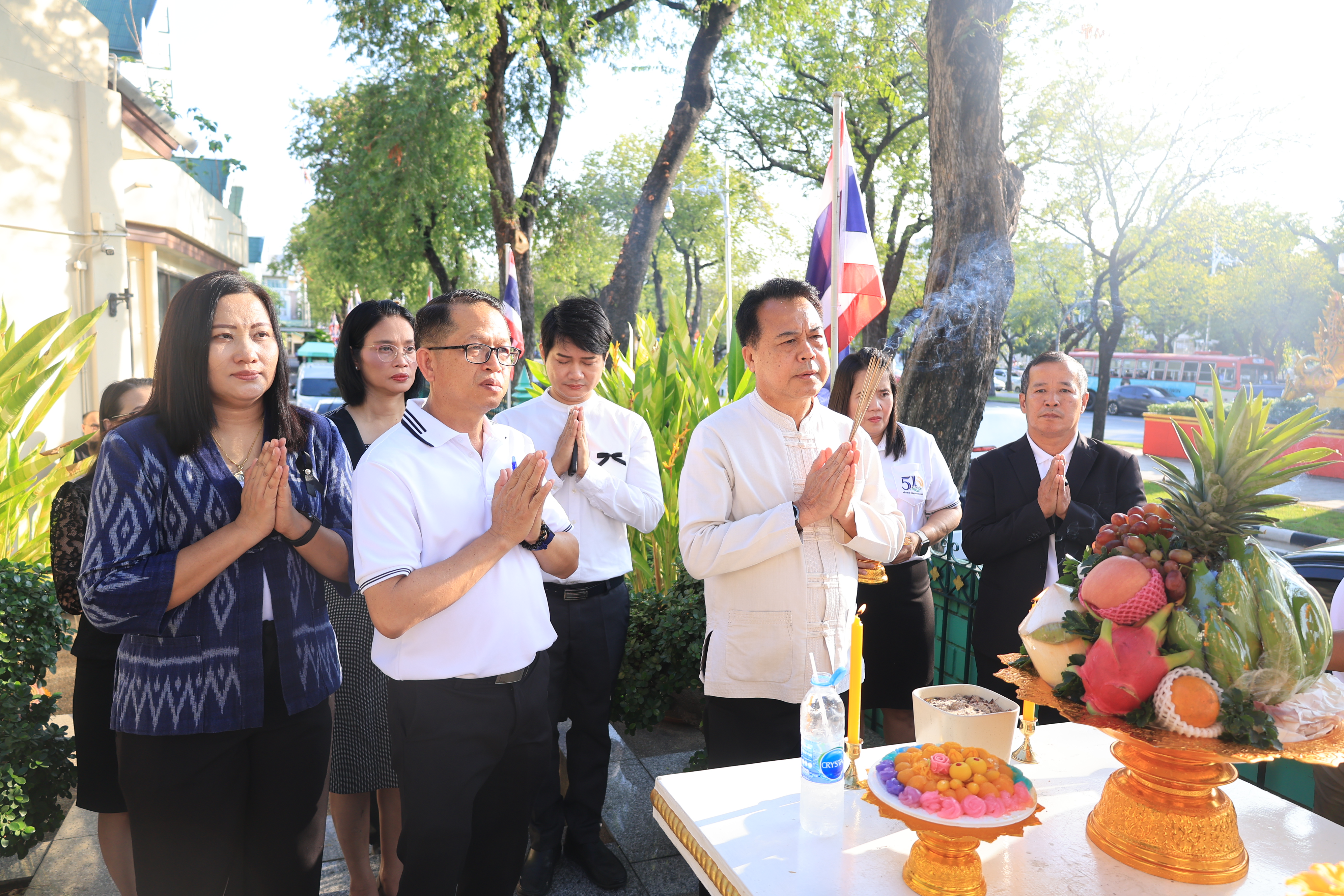 รองเลขาธิการ ส.ป.ก. สักการะสิ่งศักดิ์สิทธิ์ประจำ ส.ป.ก. เนื่องในโอกาสเข้ารับตำแหน่งใหม่