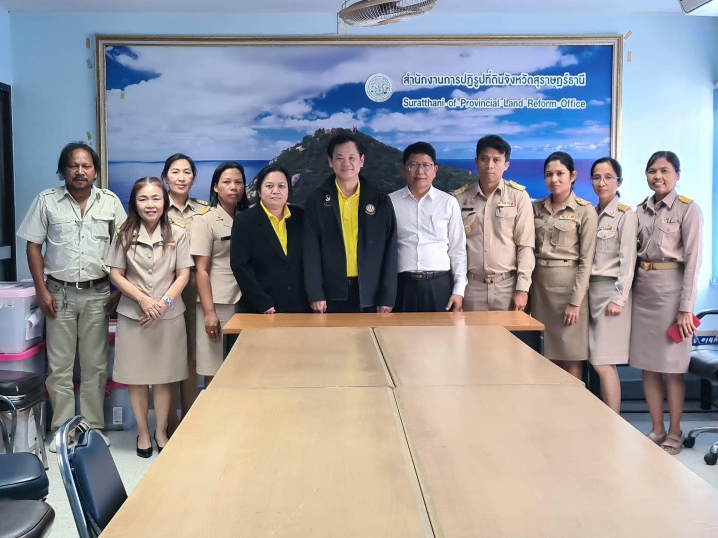 ผู้ตรวจราชการ ส.ป.ก. ประชุมติดตามผลการดำเนินงานตามแผนการตรวจราชการของ ส.ป.ก. ประจำปีงบประมาณ พ.ศ. 2568 รอบที่ 1 เขตตรวจราชการที่ 5 (จังหวัดสุราษฎร์ธานี) (ข่าวแชร์)