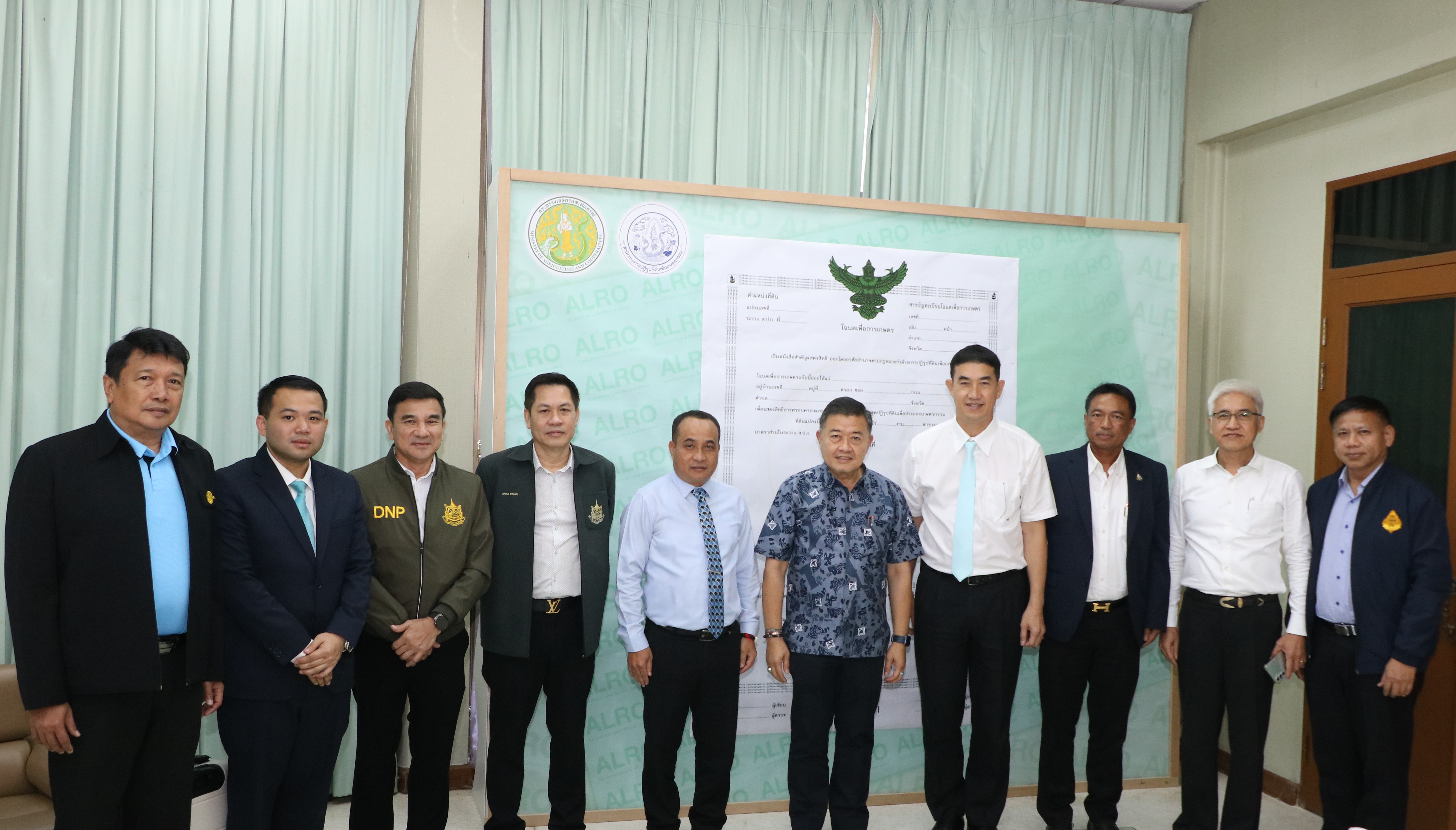 สำนักงานการปฏิรูปที่ดินเพื่อเกษตรกรรม (ส.ป.ก.) และกรมอุทยานแห่งชาติ สัตว์ป่า และพันธุ์พืช (อส.) หารือร่วมกันในการแก้ไขปัญหาเรื่องแนวเขตพื้นที่ทับซ้อนบริเวณพื้นที่ตำบลหมูสี อำเภอปากช่อง จังหวัดนครราชสีมา