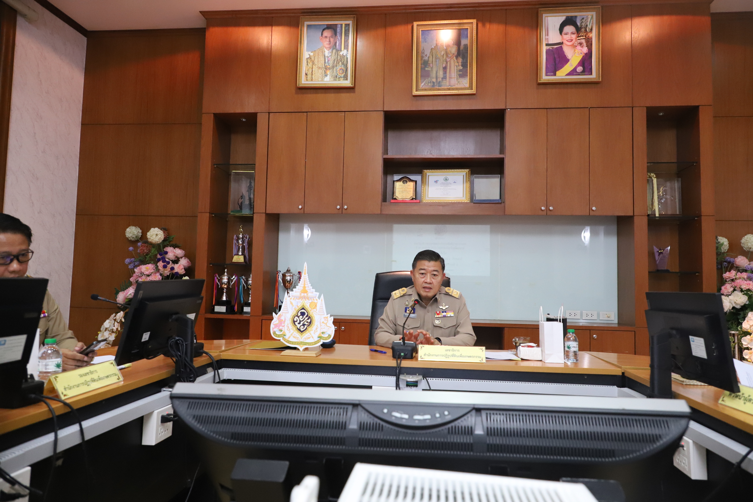 ส.ป.ก.ประชุมตัดสินออกแบบตราสัญลักษณ์ ครบรอบ 49 ปี ส.ป.ก ครั้งที่ 1/2567    