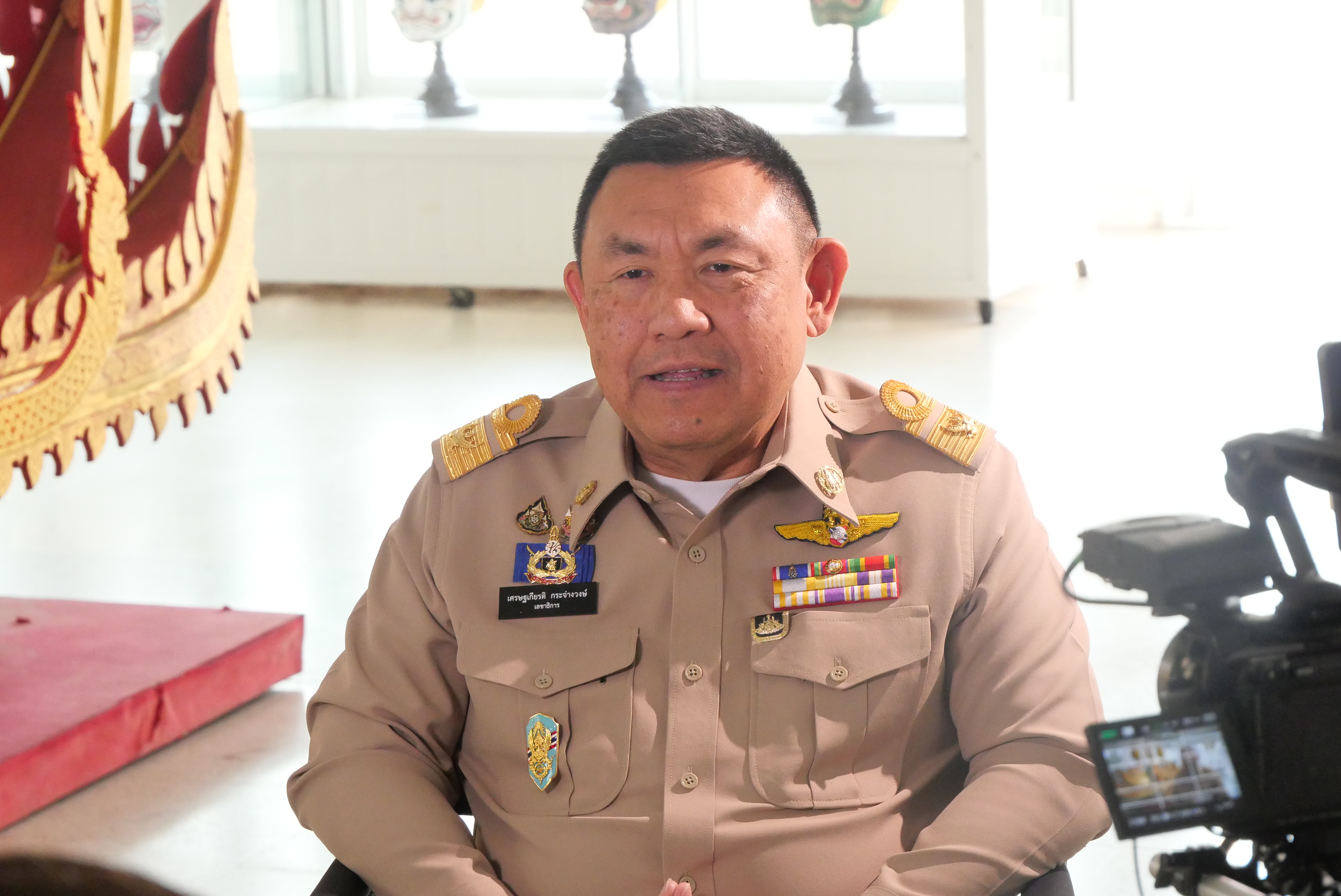 เลขาธิการ ส.ป.ก. บันทึกเทปให้สัมภาษณ์ภาพยนตร์สารคดีชุด “สืบสาน สร้างสุข ปวงประชา” และตรวจติดตามการดำเนินงานในพื้นที่เขตปฏิรูปที่ดิน ณ จังหวัดพระนครศรีอยุธยา