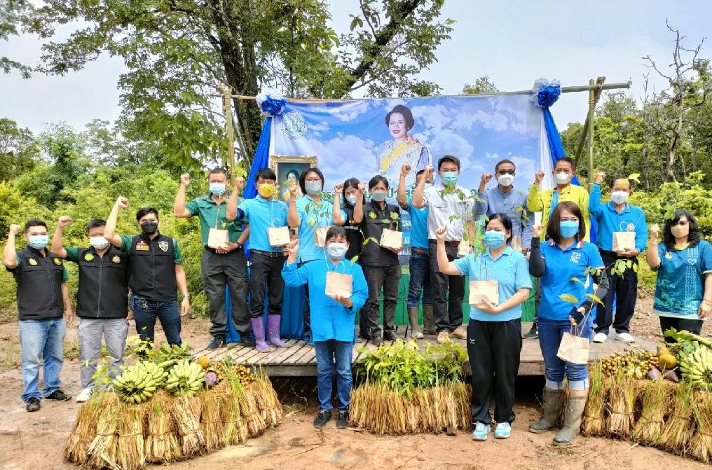ผู้ตรวจราชการ ส.ป.ก. เขตตรวจ 15,16,17 เป็นประธานเปิดงานโครงการปลูกป่าสร้างฝายชะลอน้ำเฉลิมพระเกียรติสมเด็จพระนางเจ้าสิริกิติ์ พระบรมราชินีนาถ พระบรมราชชนนีพันปีหลวง เนื่องในโอกาสมหามงคลเฉลิมพระชนมพรรษา 90 พรรษา 12 สิงหาคม 2565 จังหวัดลำปาง