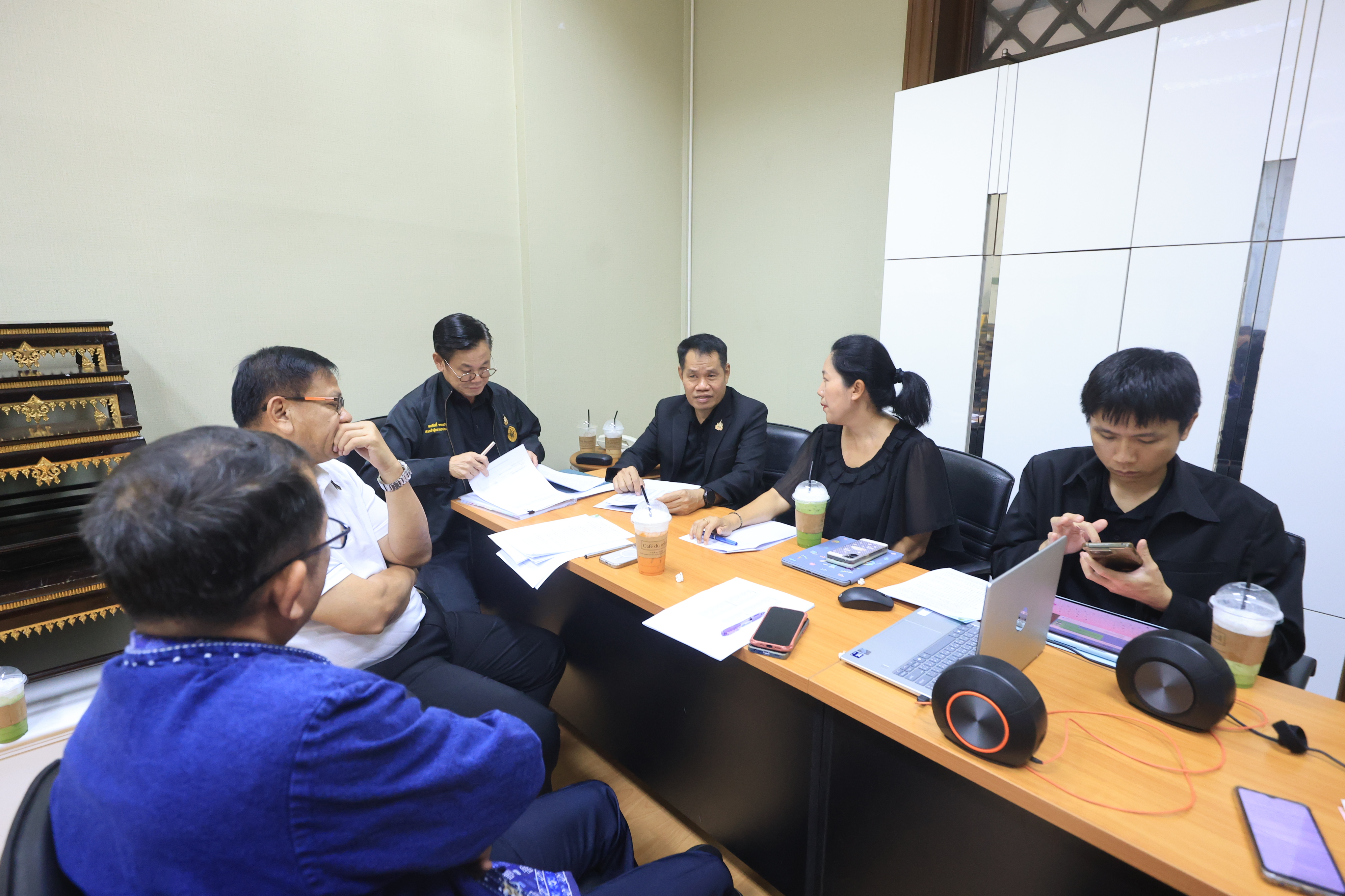 คณะผู้ตรวจราชการกรม ประชุมพิจารณาร่างหลักเกณฑ์การคัดเลือกรางวัลให้กับหน่วยงาน ส.ป.ก.จังหวัด สำหรับทีมผู้ตรวจราชการกรม ส.ป.ก. (ข่าวแชร์)