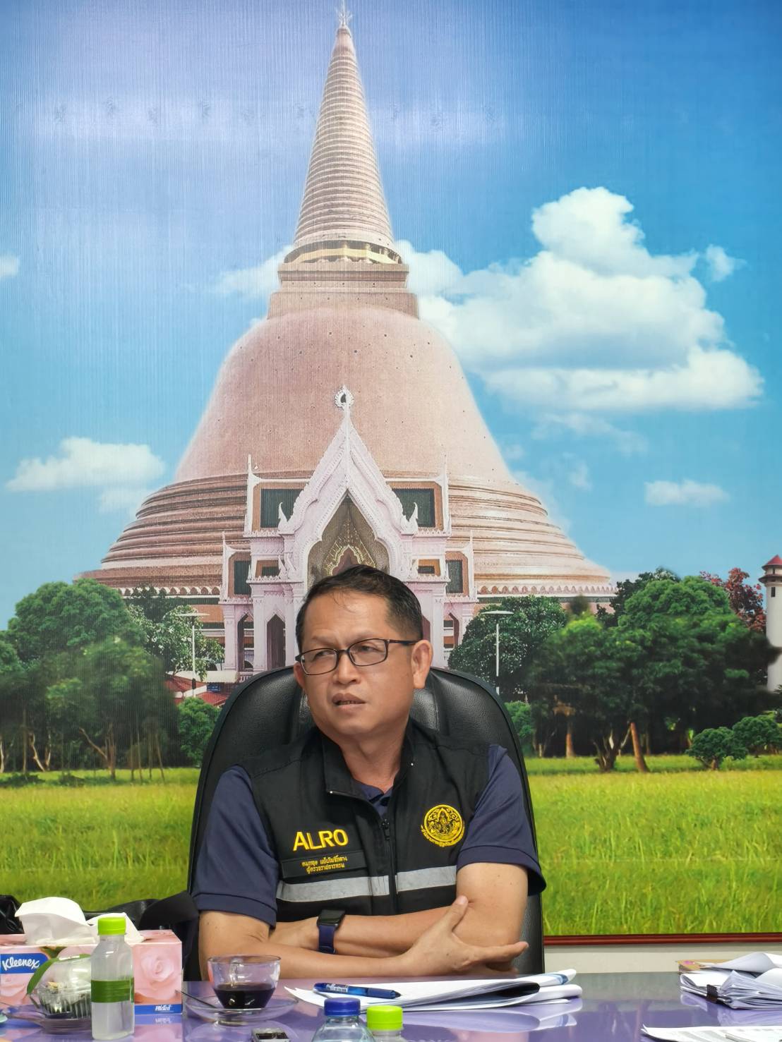 ผู้ตรวจราชการ ส.ป.ก. ประชุมตรวจติดตามความก้าวหน้าผลการดำเนินงานตามแผนการตรวจราชการของ ส.ป.ก. ประจำปีงบประมาณ พ.ศ. 2569 รอบที่ 2 เขตตรวจราชการที่ 2 จังหวัดนครปฐม และลงพื้นที่ตรวจเยี่ยมเกษตรกรในเขตปฏิรูปที่ดินจังหวัดนครปฐม (ข่าวแชร์)