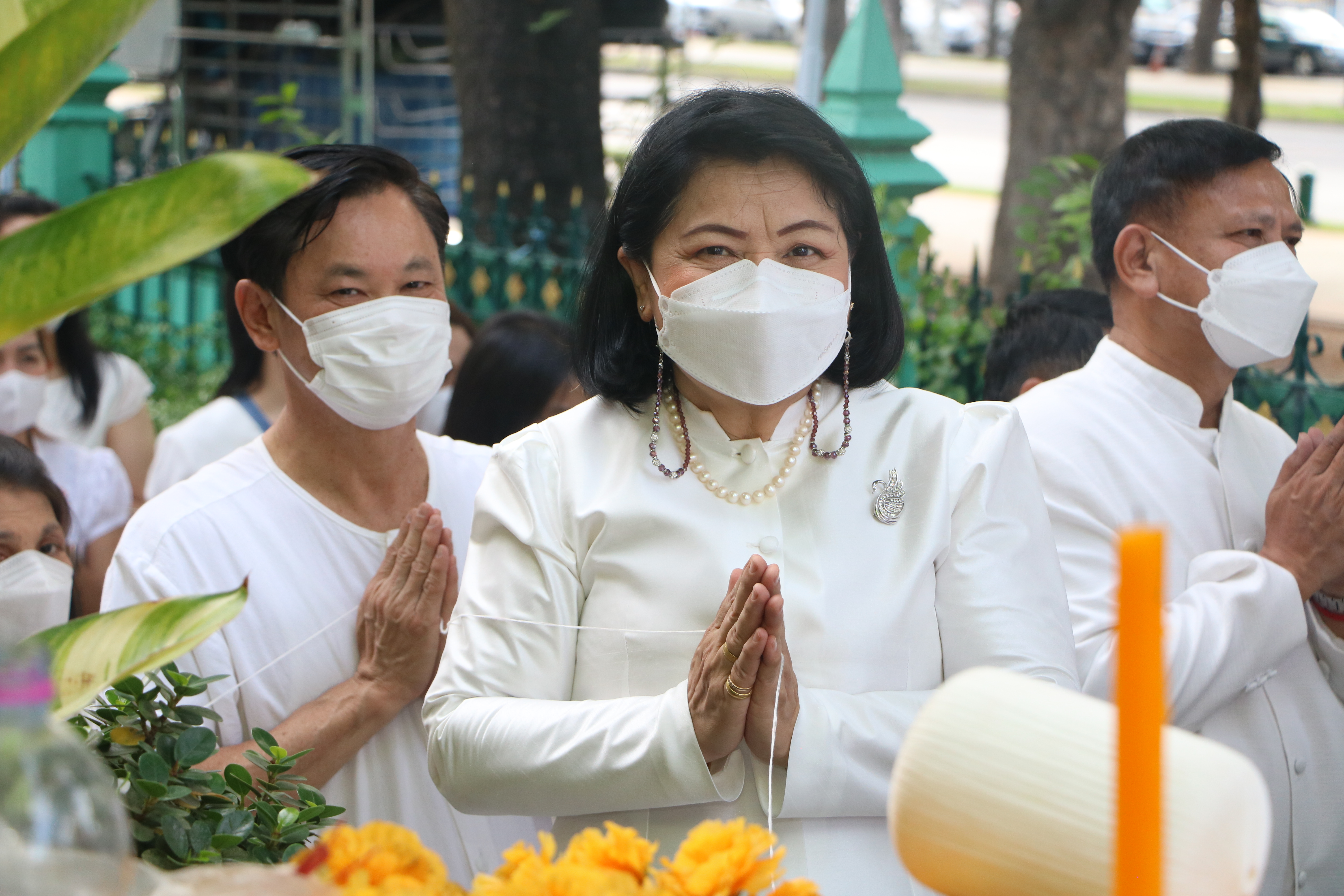 ส.ป.ก. จัดพิธีเปลี่ยนศาลพระภูมิเจ้าที่ และอัญเชิญองค์พระไชยมงคลสถิตย์บนปราสาท