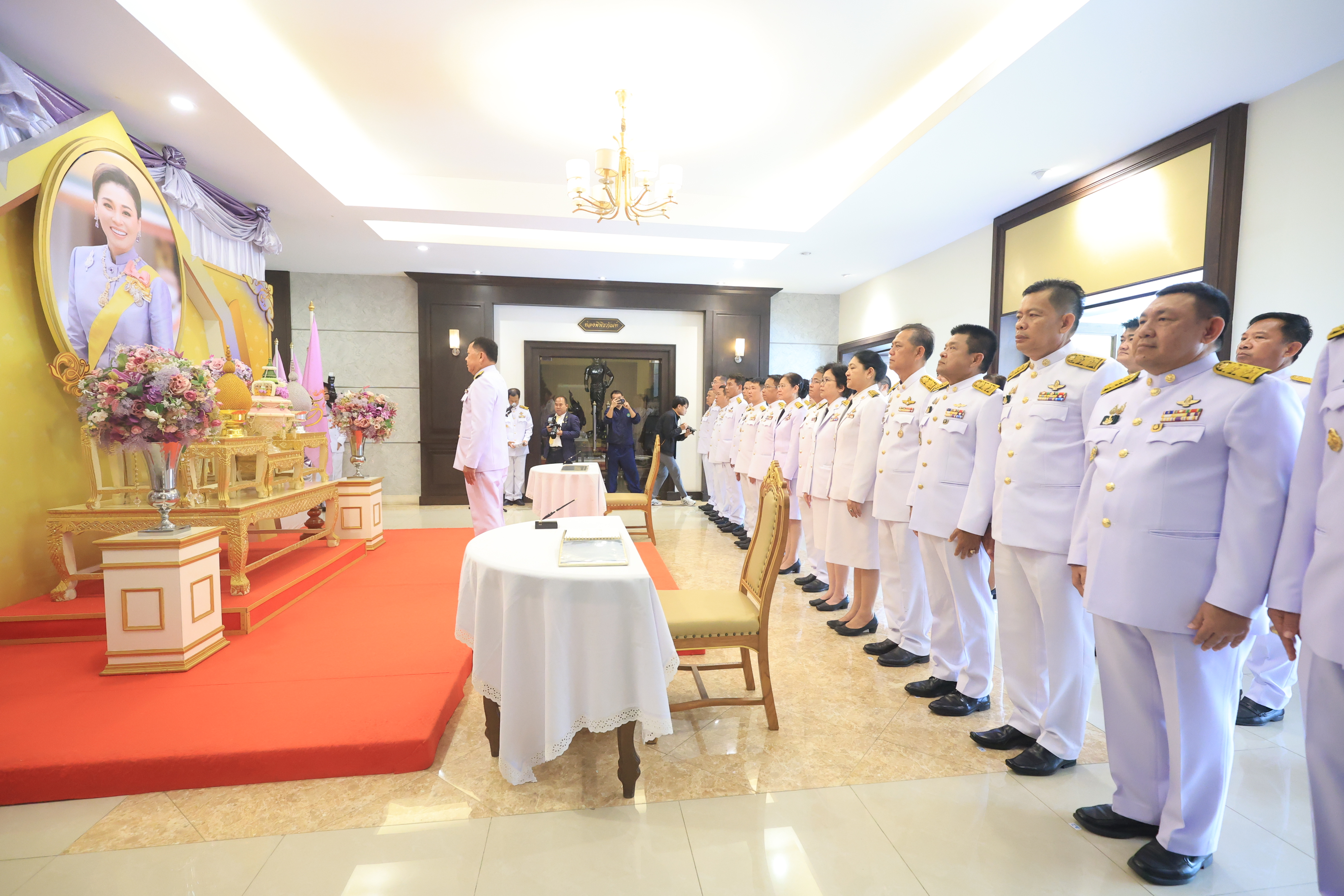 เลขาธิการ ส.ป.ก. ร่วมลงนามถวายพระพร สมเด็จพระนางเจ้าฯ พระบรมราชินี เนื่องในโอกาสวันเฉลิมพระชนมพรรษา 3 มิถุนายน 2568 (ข่าวแชร์)
