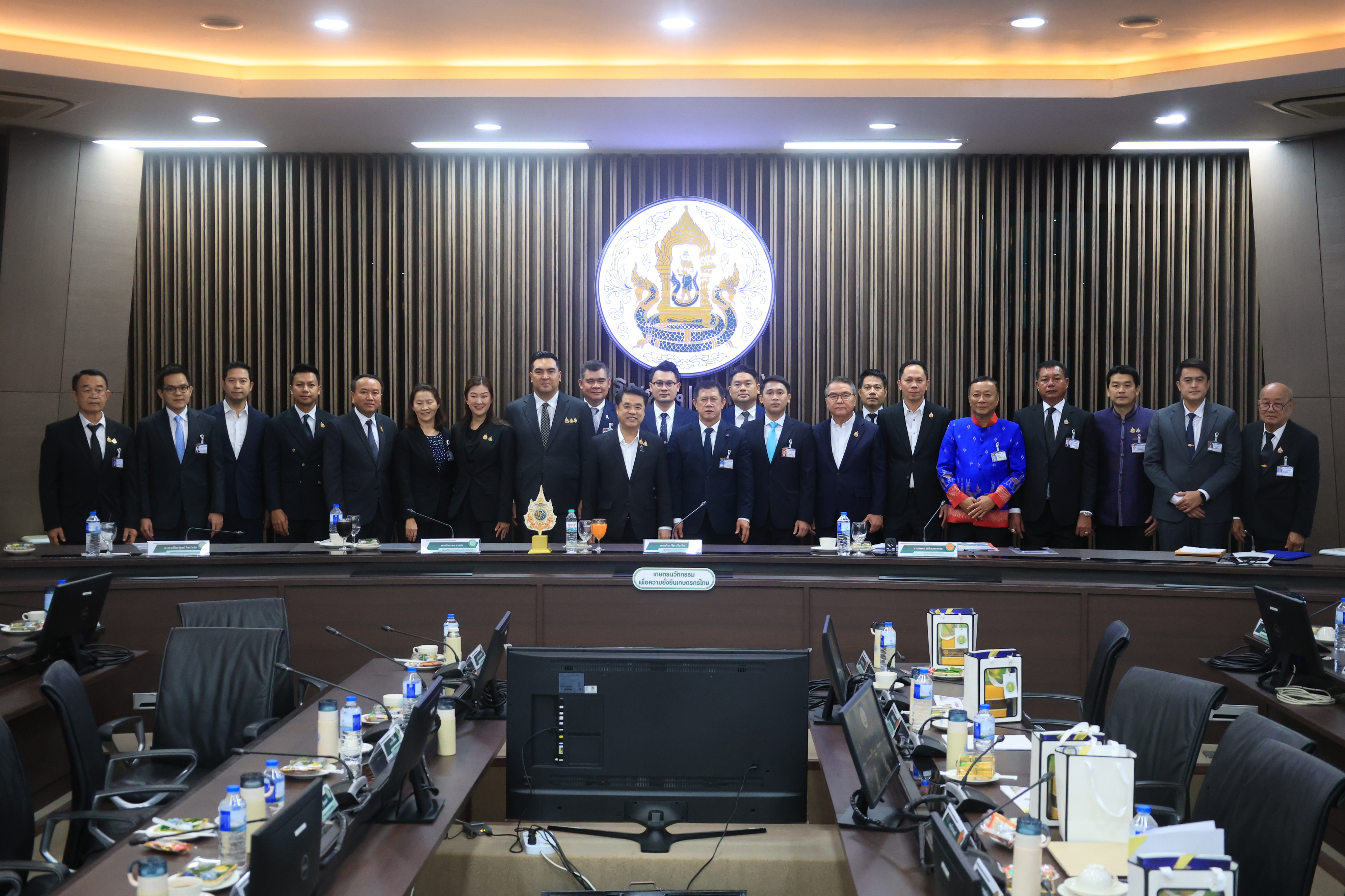 ส.ป.ก.เข้าร่วมการประชุมหารือการดำเนินงานด้านการเกษตรและสหกรณ์ร่วมกับคณะกรรมาธิการการเกษตรและสหกรณ์ สภาผู้แทนราษฎร (ข่าวแชร์)