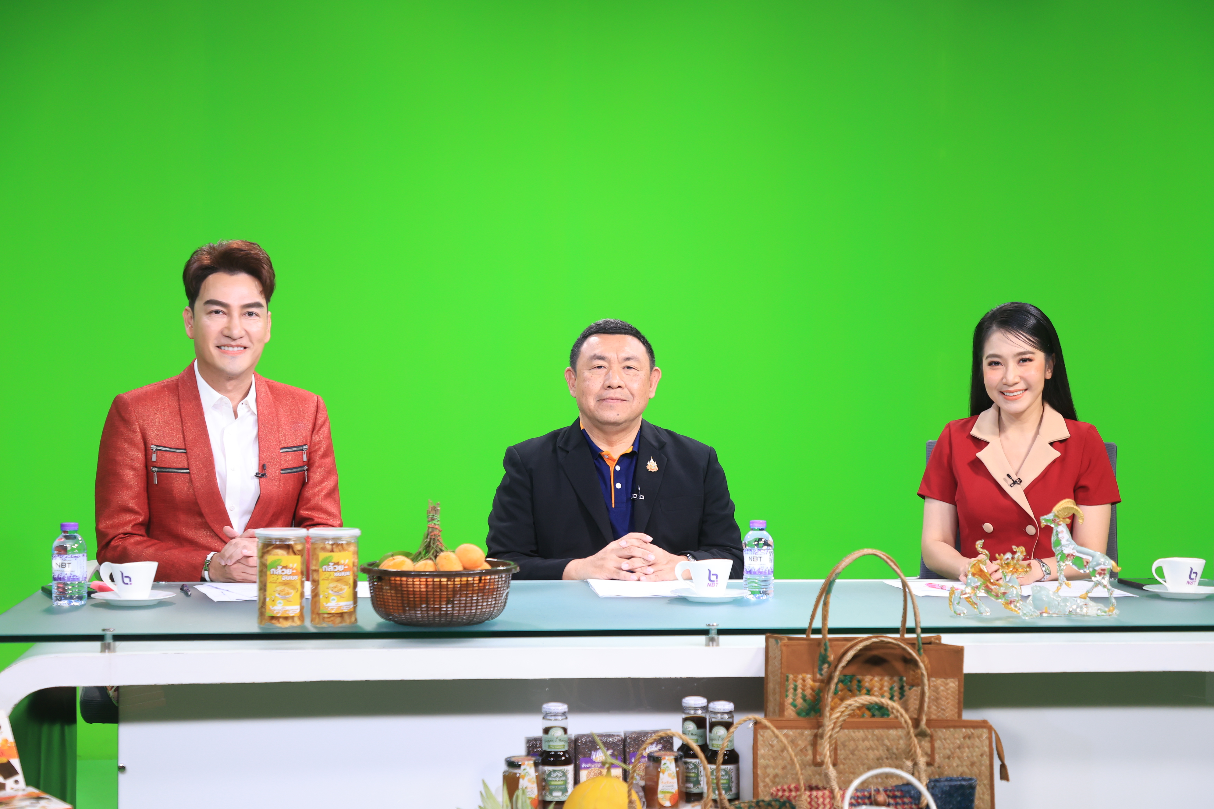 เลขาธิการ ส.ป.ก. ประชาสัมพันธ์การจัดงาน  5 ทศวรรษ ส.ป.ก. ใน รายการ Better Future ช่อง NBT (ข่าวแชร์)