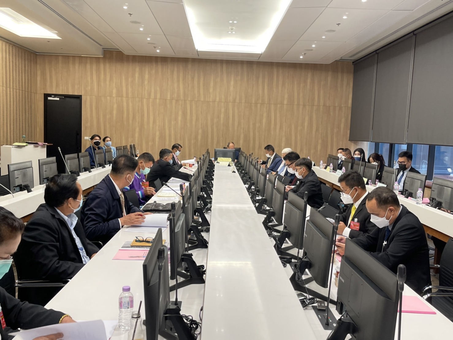 ส.ป.ก. ร่วมประชุมคณะกรรมาธิการความมั่นคงแห่งรัฐ กิจการชายแดนไทย ยุทธศาสตร์ชาติและการปฏิรูปประเทศ (ข่าวแชร์)