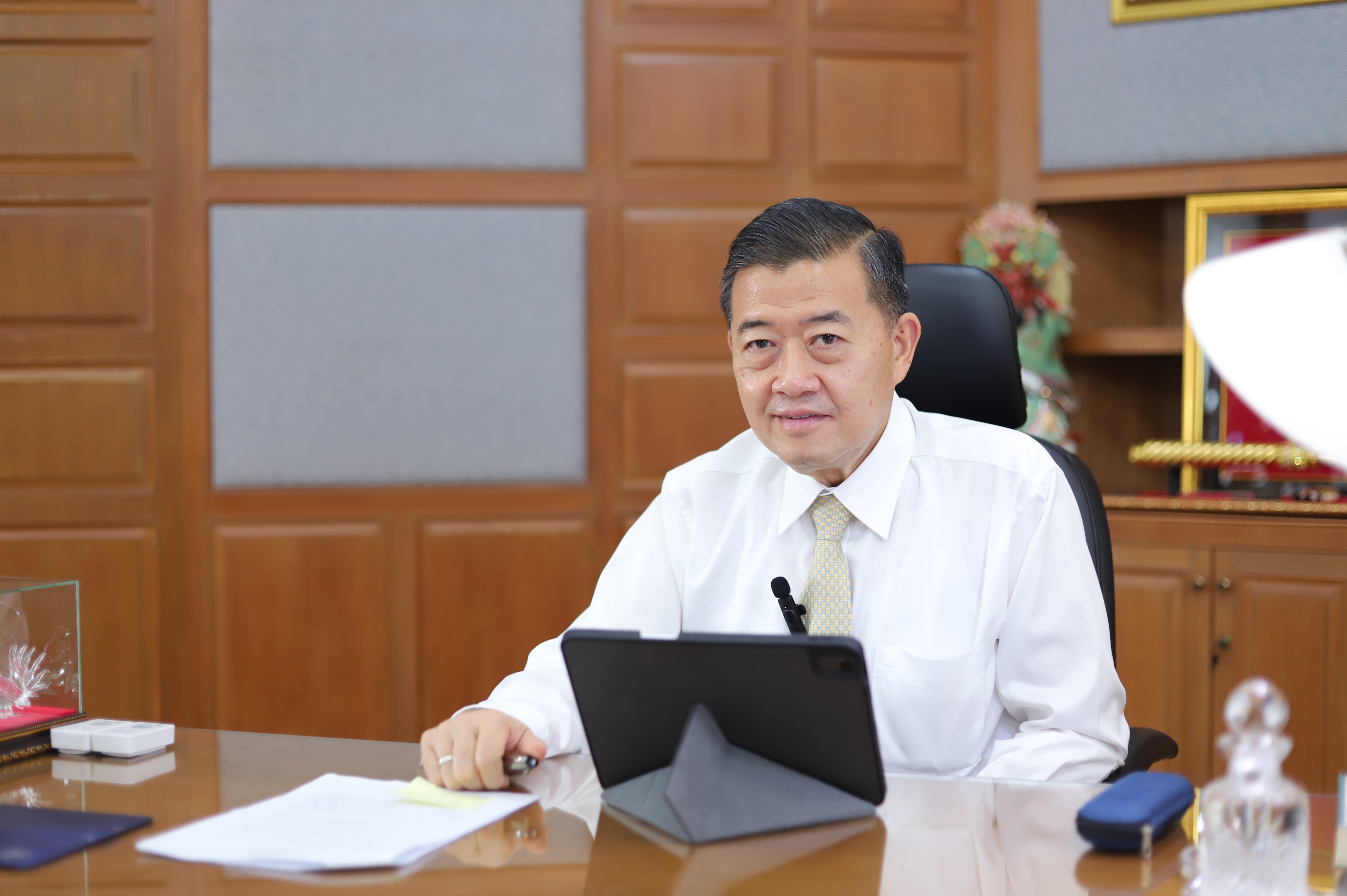 เลขาธิการ ส.ป.ก. เปิดประชุมชี้แจงแนวทางการดำเนินงาน โครงการขุดเจาะบ่อบาดาลและฝายชะลอน้ำในเขตปฏิรูปที่ดิน ประจำปี พ.ศ. 2566 (ข่าวแชร์)
