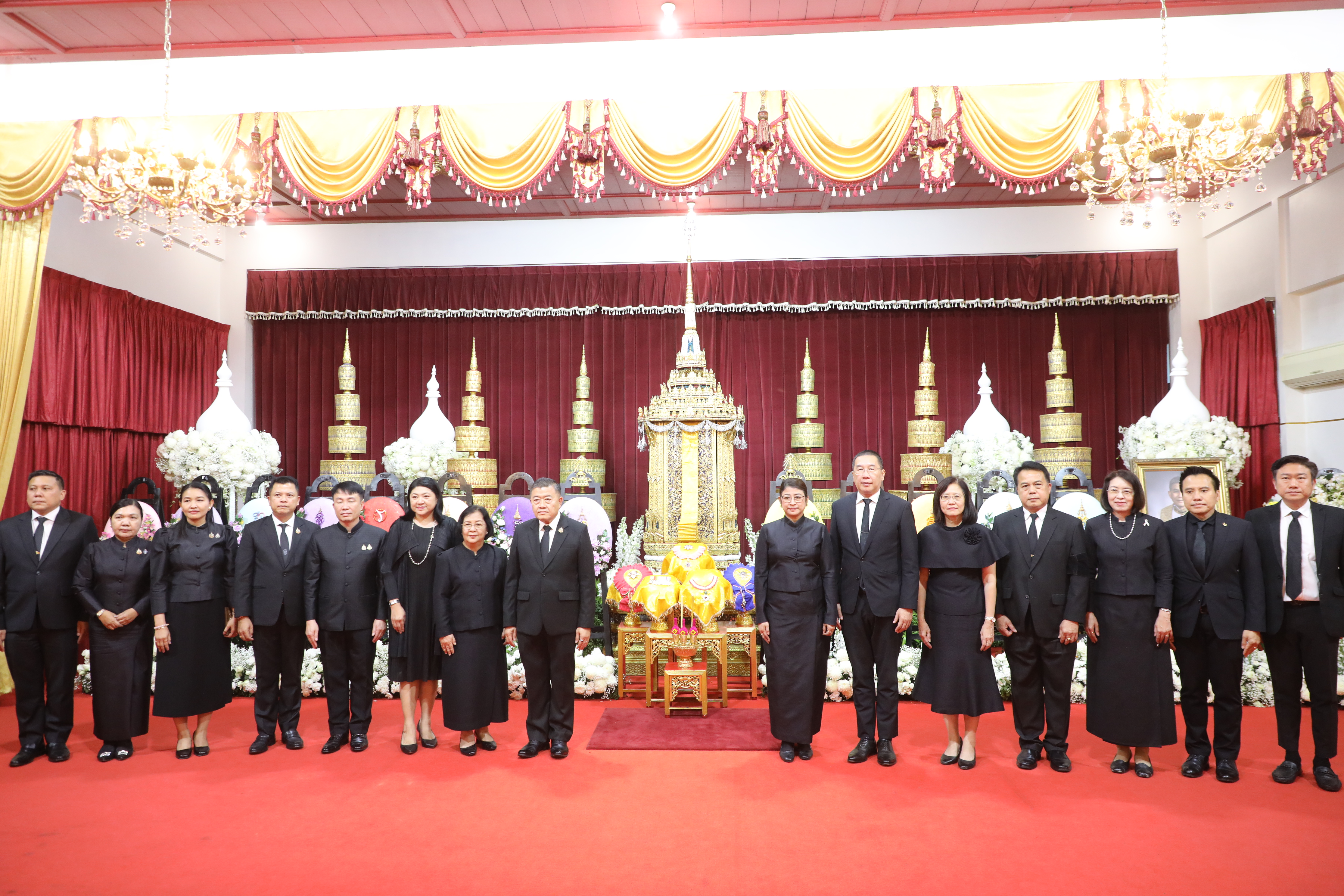 ส.ป.ก. ร่วมอาลัย เข้าร่วมงานสวดพระอภิธรรม นายจรัลธาดา กรรณสูต องคมนตรี อดีตปลัดกระทรวงเกษตรและสหกรณ์ (ข่าวแชร์)