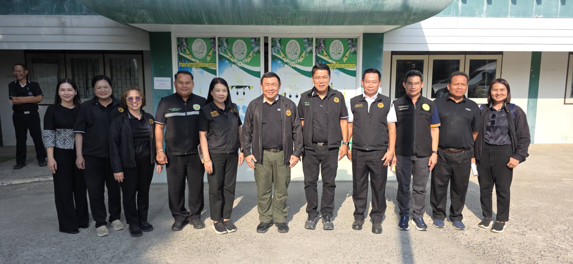 เลขาธิการ ส.ป.ก. ลงพื้นที่ตรวจราชการและประชุมติดตามการดำเนินงาน ณ ส.ป.ก.ร้อยเอ็ด (ข่าวแชร์)