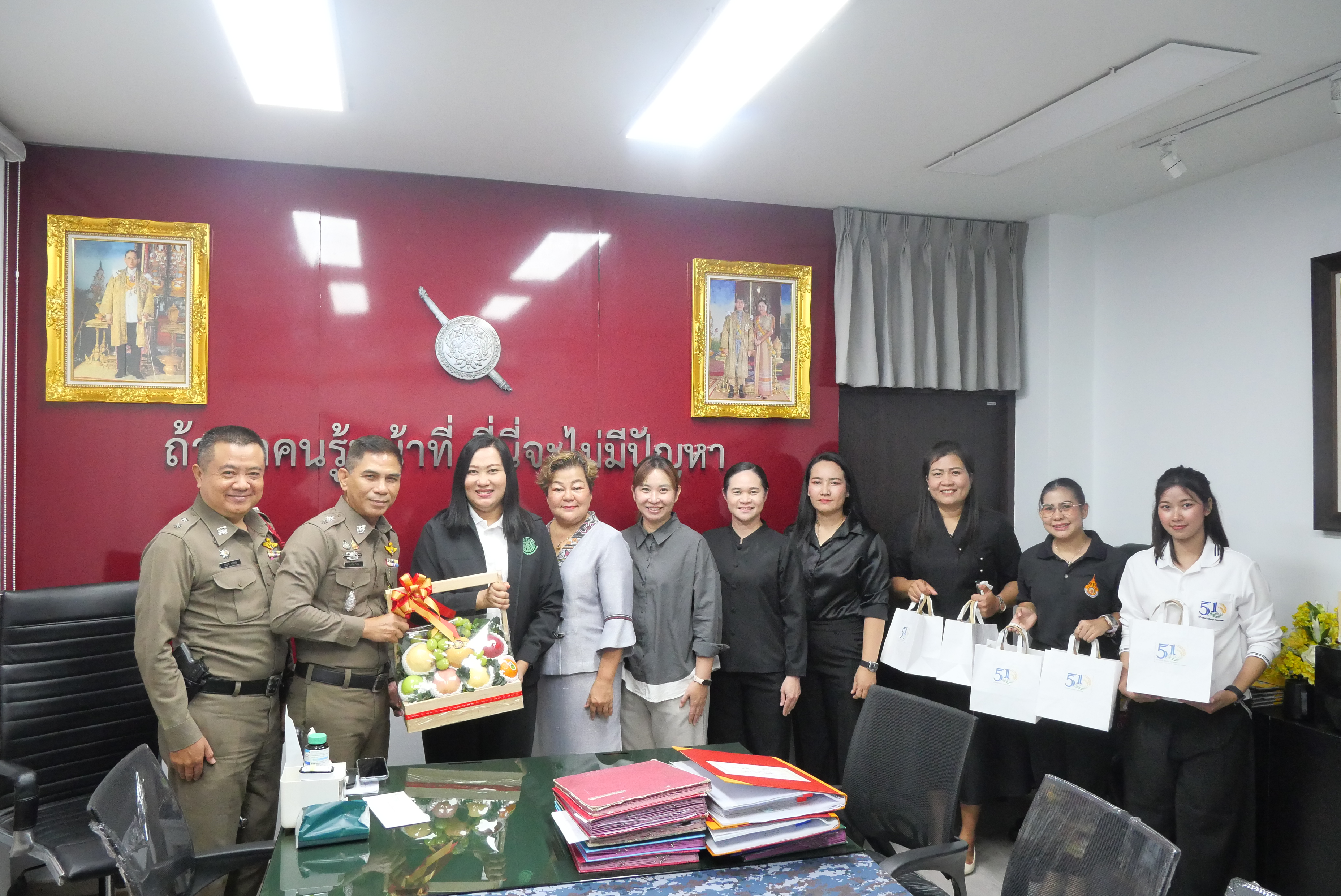 ส.ป.ก. ขอขอบคุณสถานีตำรวจนครบาลนางเลิ้งที่ให้การสนับสนุนการบริการจราจร การจัดงานวันคล้ายวันสถาปนา ส.ป.ก. ครบรอบ 51 ปี 