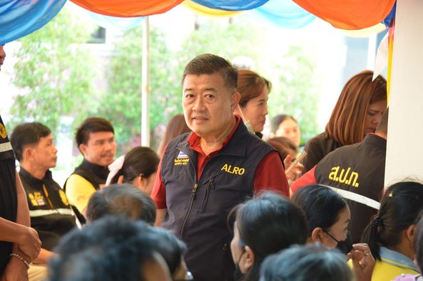 ผู้บริหาร พร้อมเจ้าหน้า ส.ป.ก. ลงพื้นที่เตรียมความพร้อมต้อนรับและจัดกิจกรรมมอบโฉนดเพื่อการเกษตร ในวาระคณะรัฐมนตรีว่าการกระทรวงเกษตรและสหกรณ์(ร้อยเอกธรรมนัส พรหมเผ่า) ลงพื้นที่ตรวจราชการ ณ จังหวัดราชบุรี  (ข่าวแชร์)