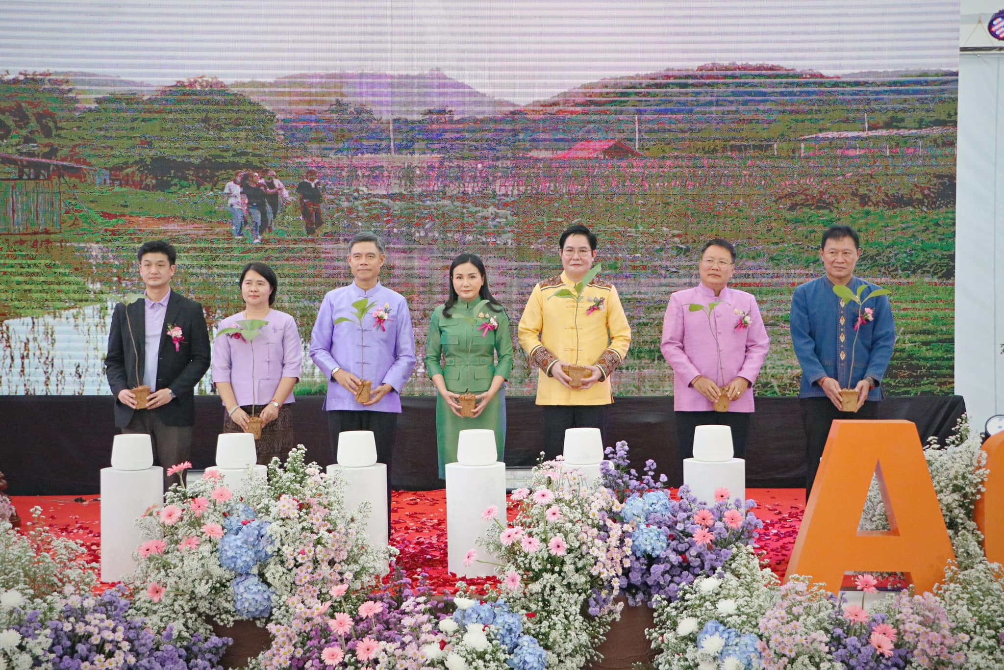 ส.ป.ก. ร่วมพิธีเปิดงานวันเกษตรแห่งชาติ ประจำปี 2567 (ข่าวแชร์)