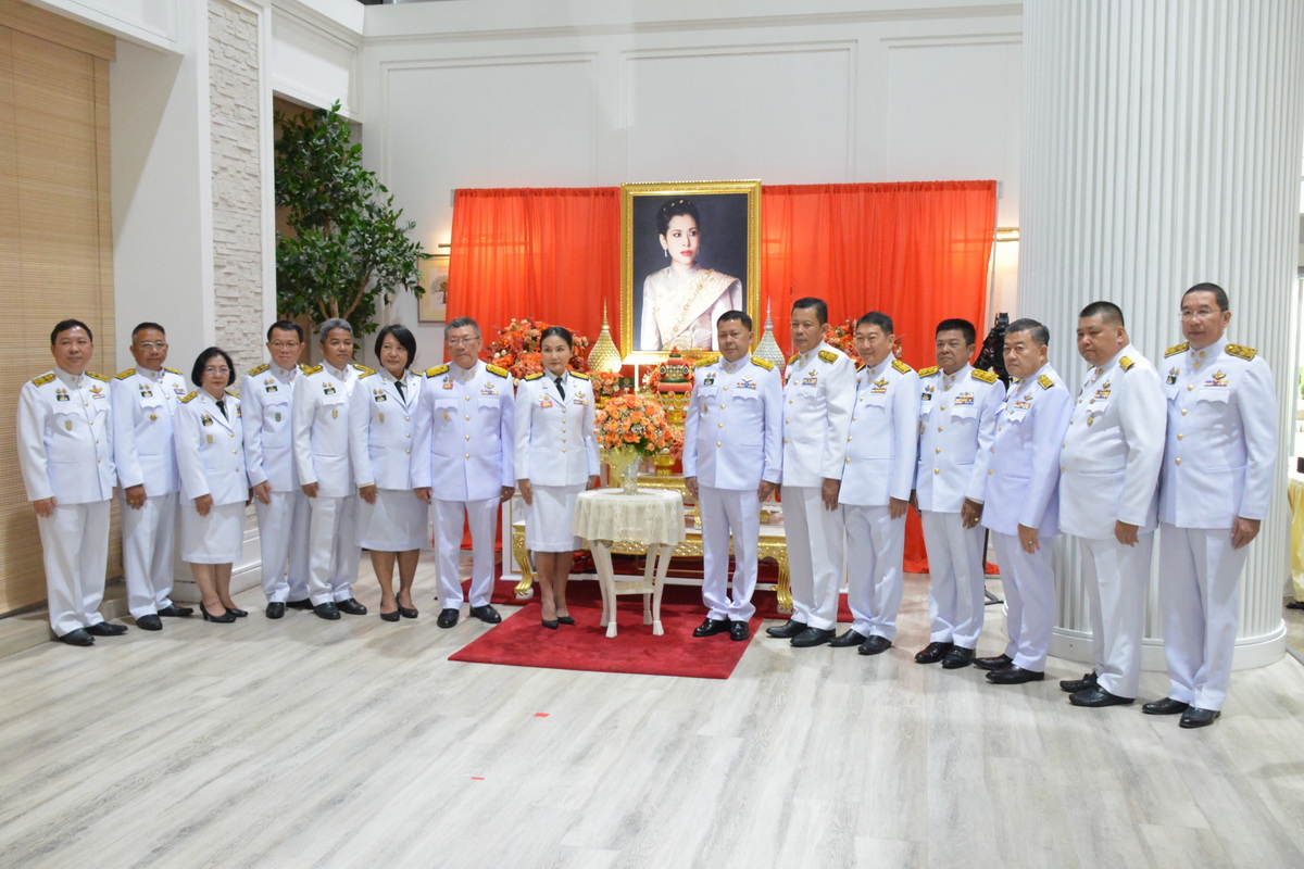 ส.ป.ก. ร่วมลงนามถวายพระพร สมเด็จพระเจ้าน้องนางเธอ เจ้าฟ้าจุฬาภรณวลัยลักษณ์ อัครราชกุมารี กรมพระศรีสวางควัฒน วรขัตติยราชนารี (ข่าวแชร์)