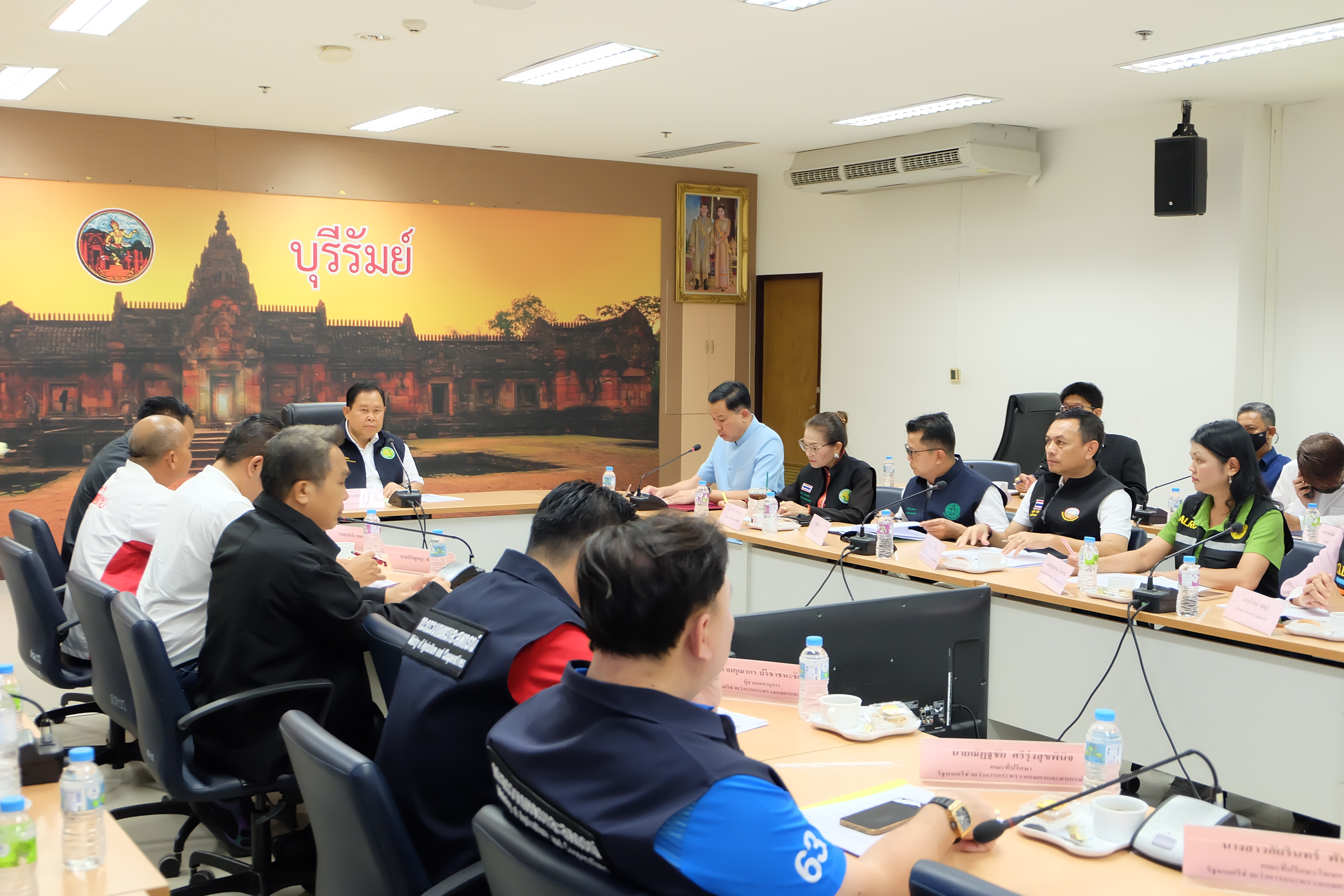 ส.ป.ก. ร่วมลงพื้นที่ติดตามรัฐมนตรีช่วยว่าการกระทรวงเกษตรและสหกรณ์ พร้อมคณะ ตรวจราชการในพื้นที่จังหวัดบุรีรัมย์ (ข่าวแชร์)