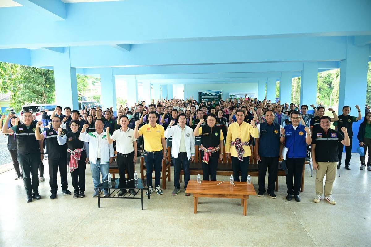 ส.ป.ก. ร่วมติดตามรัฐมนตรีช่วยว่าการกระทรวงเกษตรและสหกรณ์ (นายนเรศ ธำรงค์ทิพยคุณ) ตรวจราชการในเขตพื้นที่จังหวัดเชียงราย (ข่าวแชร์)