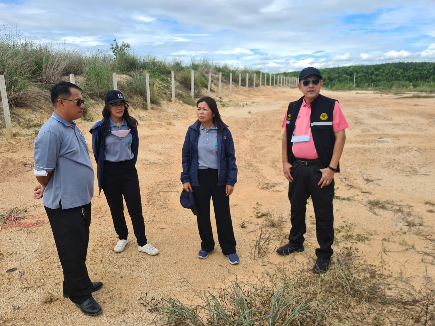   หัวหน้าผู้ตรวจราชการกรม (ส.ป.ก.) ประชุมติดตามผลการดำเนินงานตามแผนการตรวจราชการของ ส.ป.ก. ประจำปีงบประมาณ พ.ศ. 2566 รอบที่ 2 เขตตรวจราชการที่ 8 (จังหวัดระยอง)