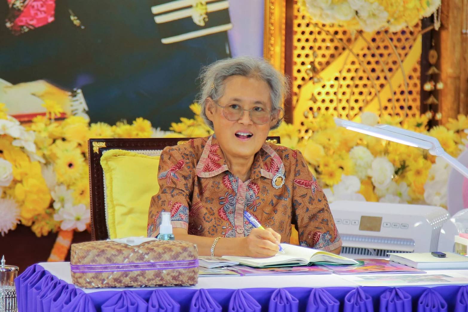 สมเด็จพระกนิษฐาธิราชเจ้า กรมสมเด็จพระเทพรัตนราชสุดาฯ สยามบรมราชกุมารี เสด็จฯ เป็นองค์ประธานเปิดงานวันลองกอง “ของดีเมืองนรา” ครั้งที่ 48 (ข่าวแชร์)