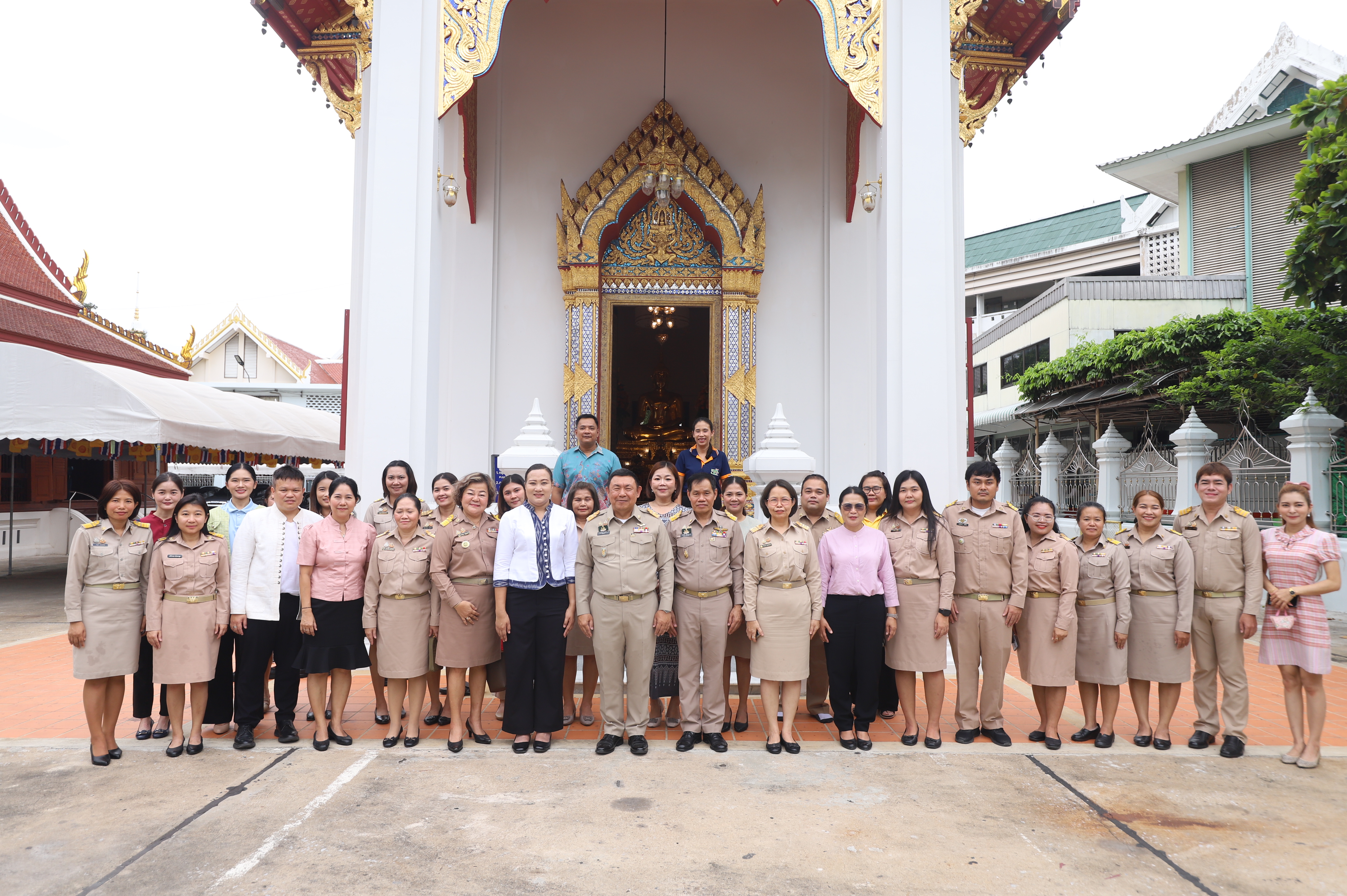 ส.ป.ก. จัดพิธีทำบุญอุทิศส่วนกุศลให้อดีต เลขาธิการ ส.ป.ก. ที่ล่วงลับแล้ว (ข่าวแชร์)