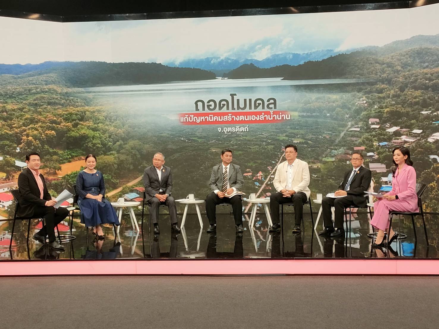 ส.ป.ก. ร่วมสัมภาษณ์สดรายการสถานีประชาชน ประเด็น : ถอดโมเดลการแก้ไขปัญหานิคมลำน้ำน่าน จ.อุตรดิตถ์ ณ สถานีโทรทัศน์ไทยพีบีเอส (ข่าวแชร์)