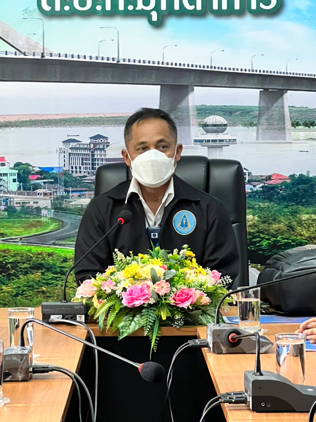 ร่วมประชุมกับคณะกรรมาธิการแก้ไขบัญหาความยากจนและลดปัญหาความเหลื่อมล้ำ วุฒิสภา 