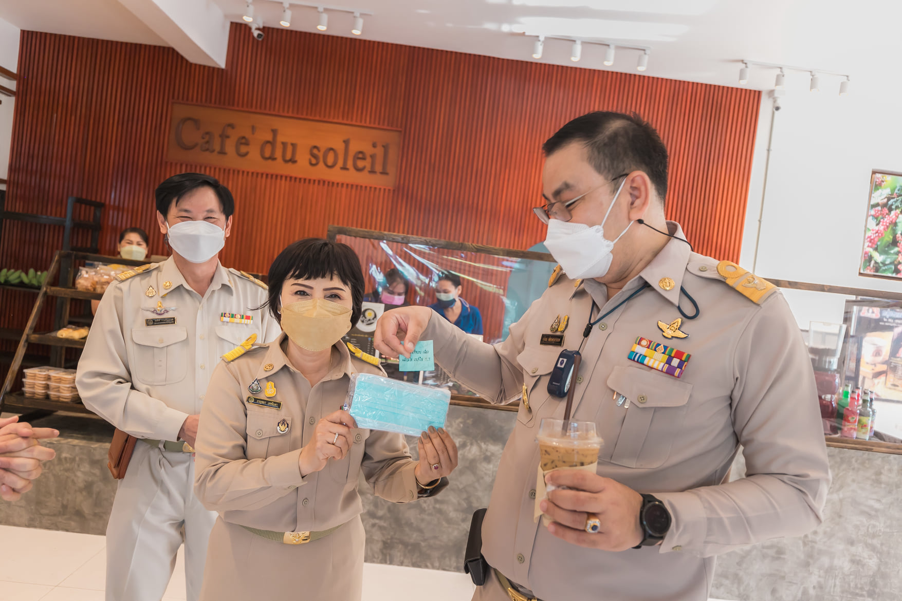 title - เลขาธิการ ส.ป.ก. ร่วมพิธีเปิด ร้านค้าสวัสดิการ ส.ป.ก. ปรับปรุงใหม่