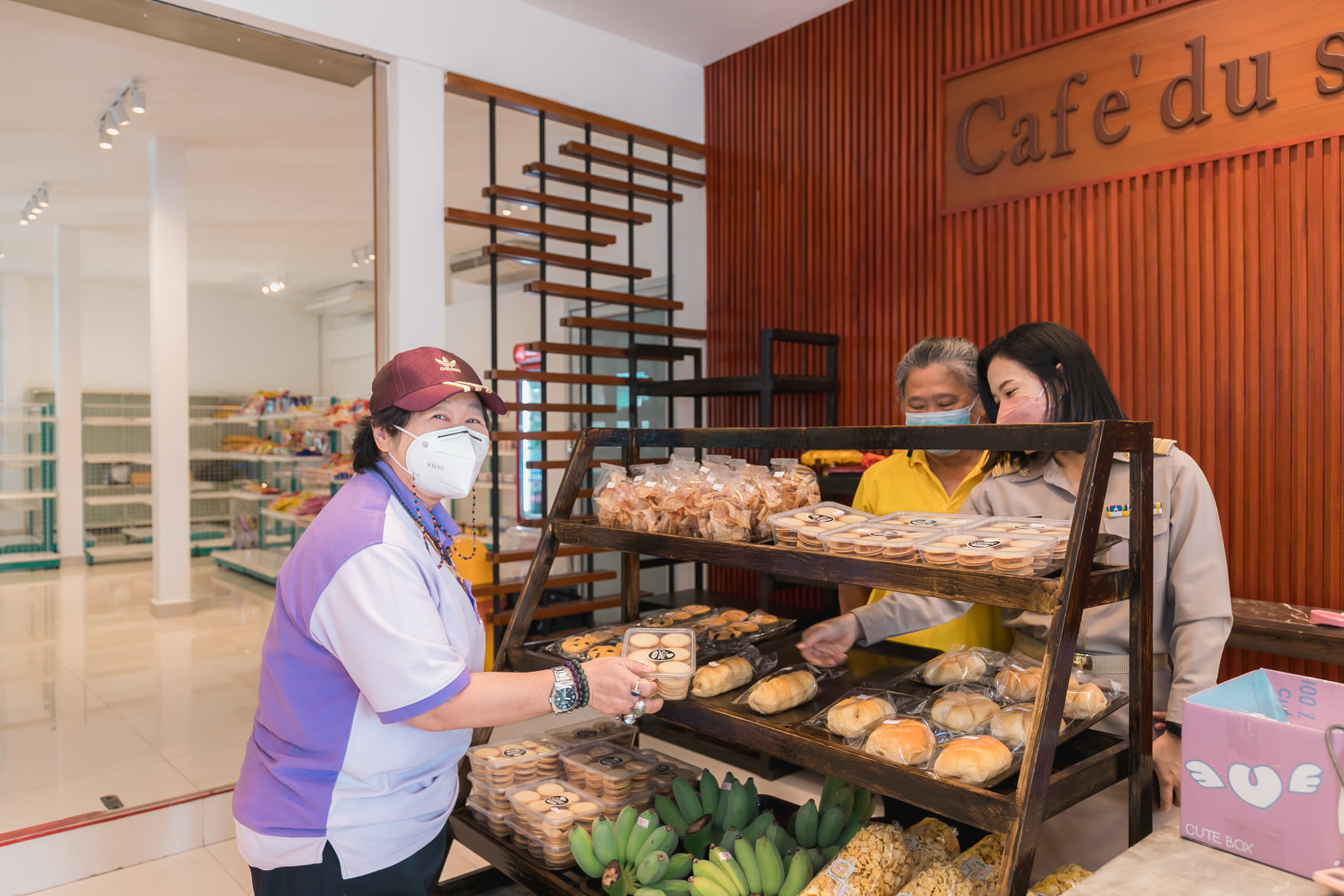 title - เลขาธิการ ส.ป.ก. ร่วมพิธีเปิด ร้านค้าสวัสดิการ ส.ป.ก. ปรับปรุงใหม่