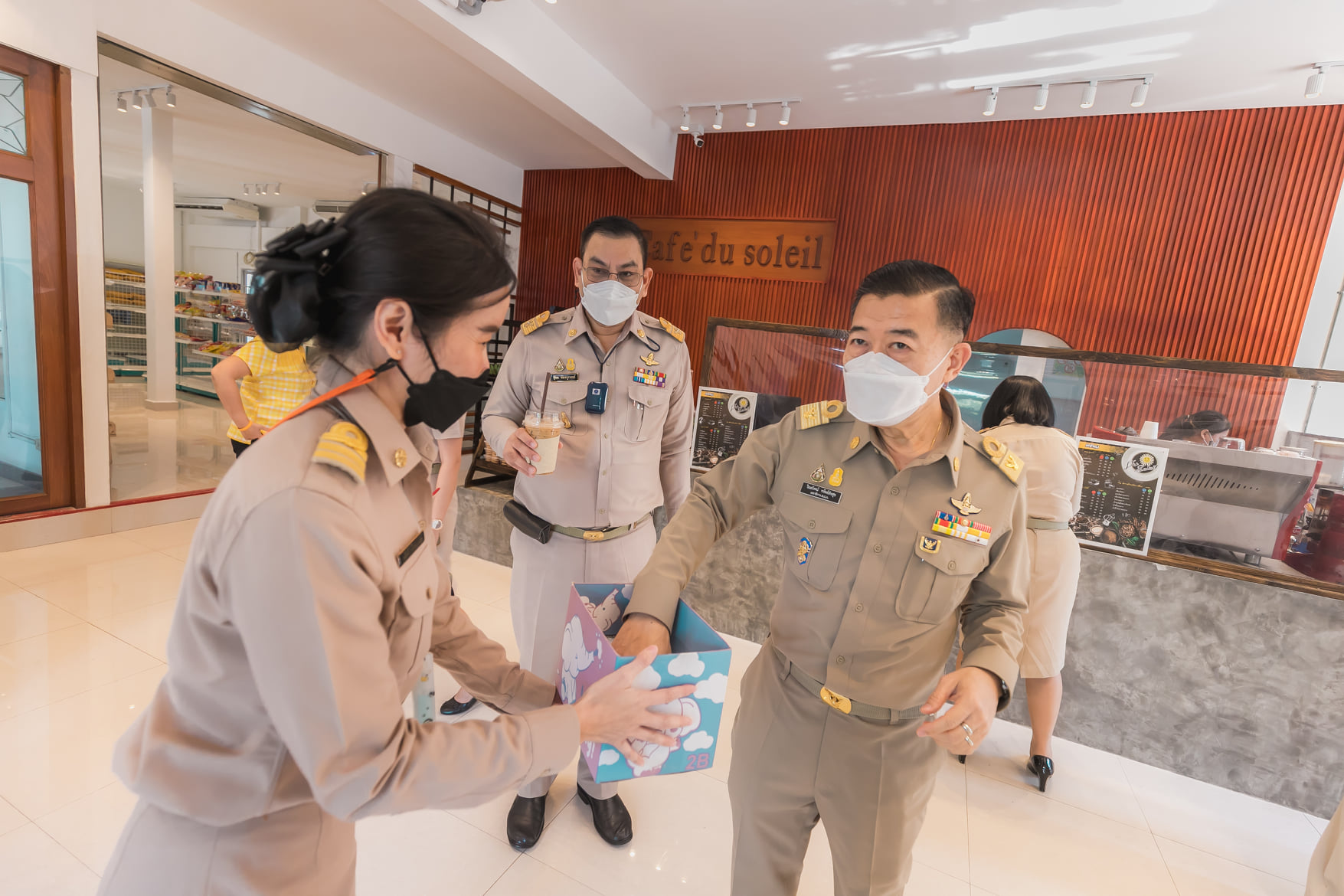 title - เลขาธิการ ส.ป.ก. ร่วมพิธีเปิด ร้านค้าสวัสดิการ ส.ป.ก. ปรับปรุงใหม่