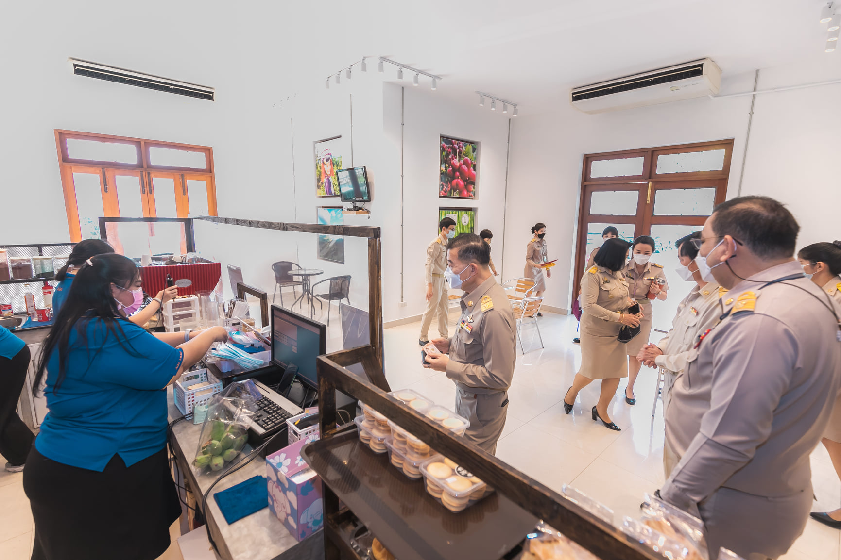 title - เลขาธิการ ส.ป.ก. ร่วมพิธีเปิด ร้านค้าสวัสดิการ ส.ป.ก. ปรับปรุงใหม่