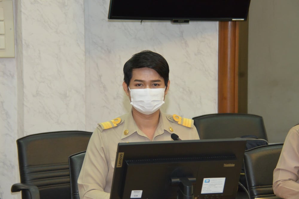 title - เลขาฯ ส.ป.ก. เปิดโครงการฝึกอบรมออนไลน์ หลักสูตร การพัฒนาช่องทางด้านการตลาดสินค้าเกษตรออนไลน์ 
