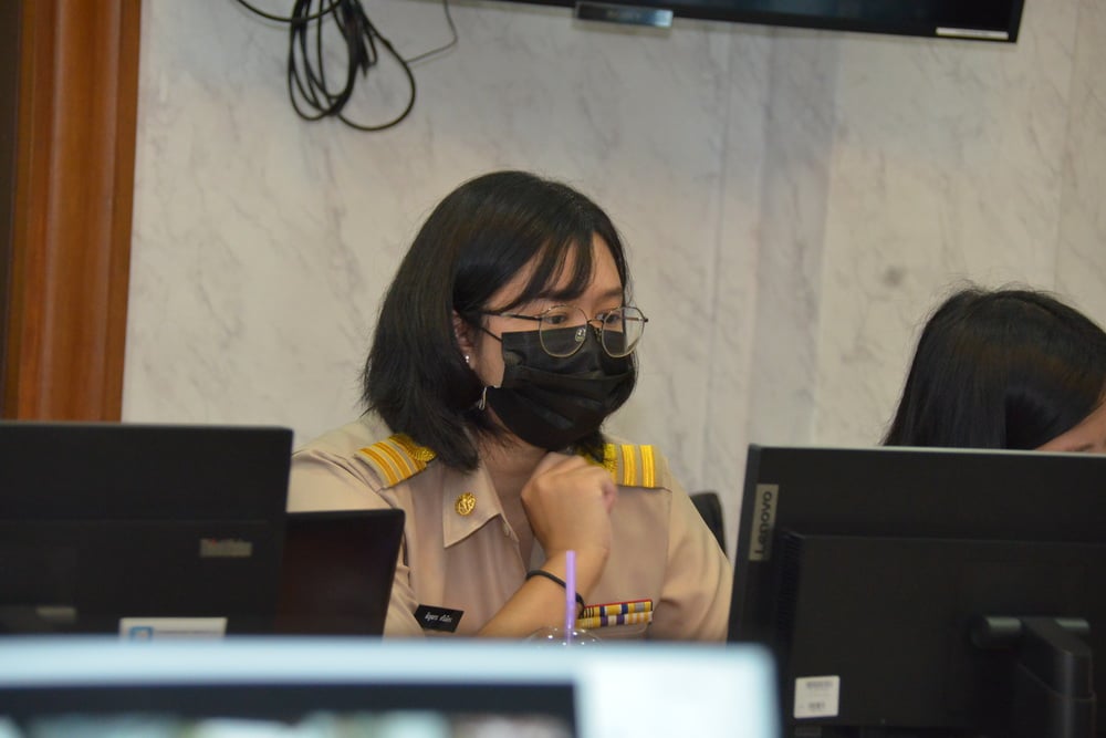 title - เลขาฯ ส.ป.ก. เปิดโครงการฝึกอบรมออนไลน์ หลักสูตร การพัฒนาช่องทางด้านการตลาดสินค้าเกษตรออนไลน์ 