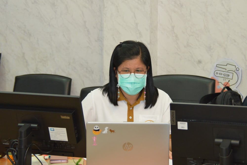 title - เลขาฯ ส.ป.ก. เปิดโครงการฝึกอบรมออนไลน์ หลักสูตร การพัฒนาช่องทางด้านการตลาดสินค้าเกษตรออนไลน์ 