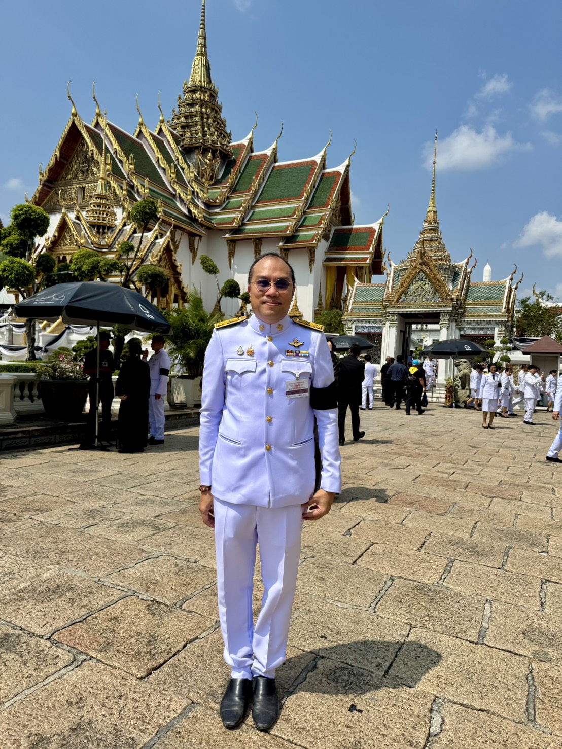 title - ปฏิรูปที่ดินจังหวัดพระนครศรีอยุธยา ร่วมเข้าวางพวงมาลา และร่วมเป็นเจ้าภาพบำเพ็ญกุศลและพระพิธีธรรมสวดพระอภิธรรมพระบรมศพ สมเด็จพระนางเจ้าสิริกิติ์ พระบรมราชินีนาถ พระบรมราชชนนีพันปีหลวง และกราบถวายบังคมพระบรมศพ ณ พระที่นั่งดุสิตมหาปราสาท เขตพระนคร กรุงเทพมหานคร