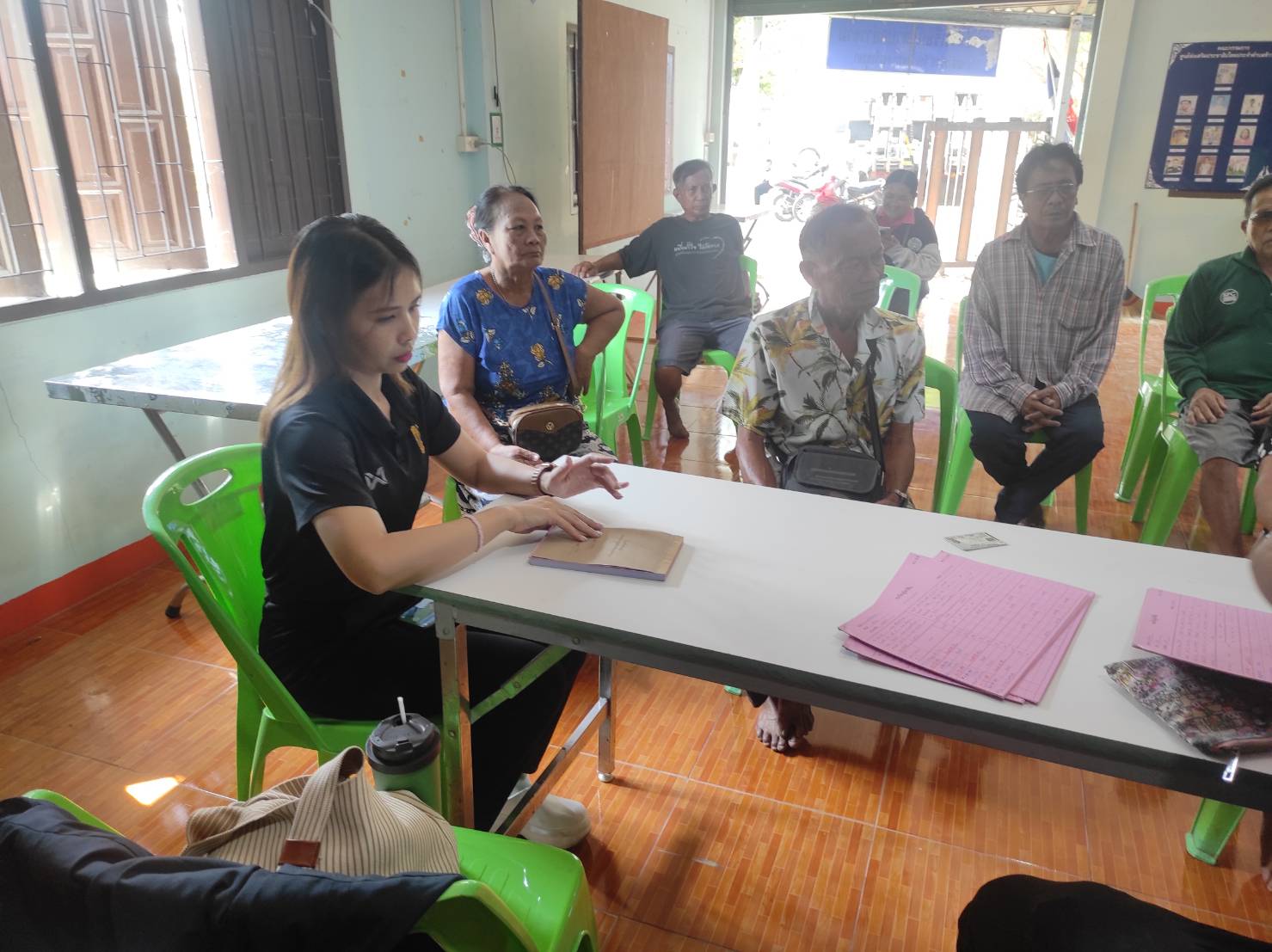 title - ส.ป.ก.พระนครศรีอยุธยา ดำเนินการให้บริการรับชำระค่าเช่าที่ดินเพื่อเกษตรกรรม รับชำระสินเชื่่อเงินกองทุนฯ และสนันสนุนสินเชื่่อเงินกองทุนการปฏิรูปที่ดินเพื่อเกษตรกรรม เพื่อเป็นแหล่งเงินทุนดอกเบี้ยต่ำ ให้แก่เกษตรกร   ให้บริการในเขตปฏิรูปที่ดินตำบลข้าวงาม ตำบลวังน้อย อำเภอวังน้อย จังหวัดพระนครศรีอยุธยา