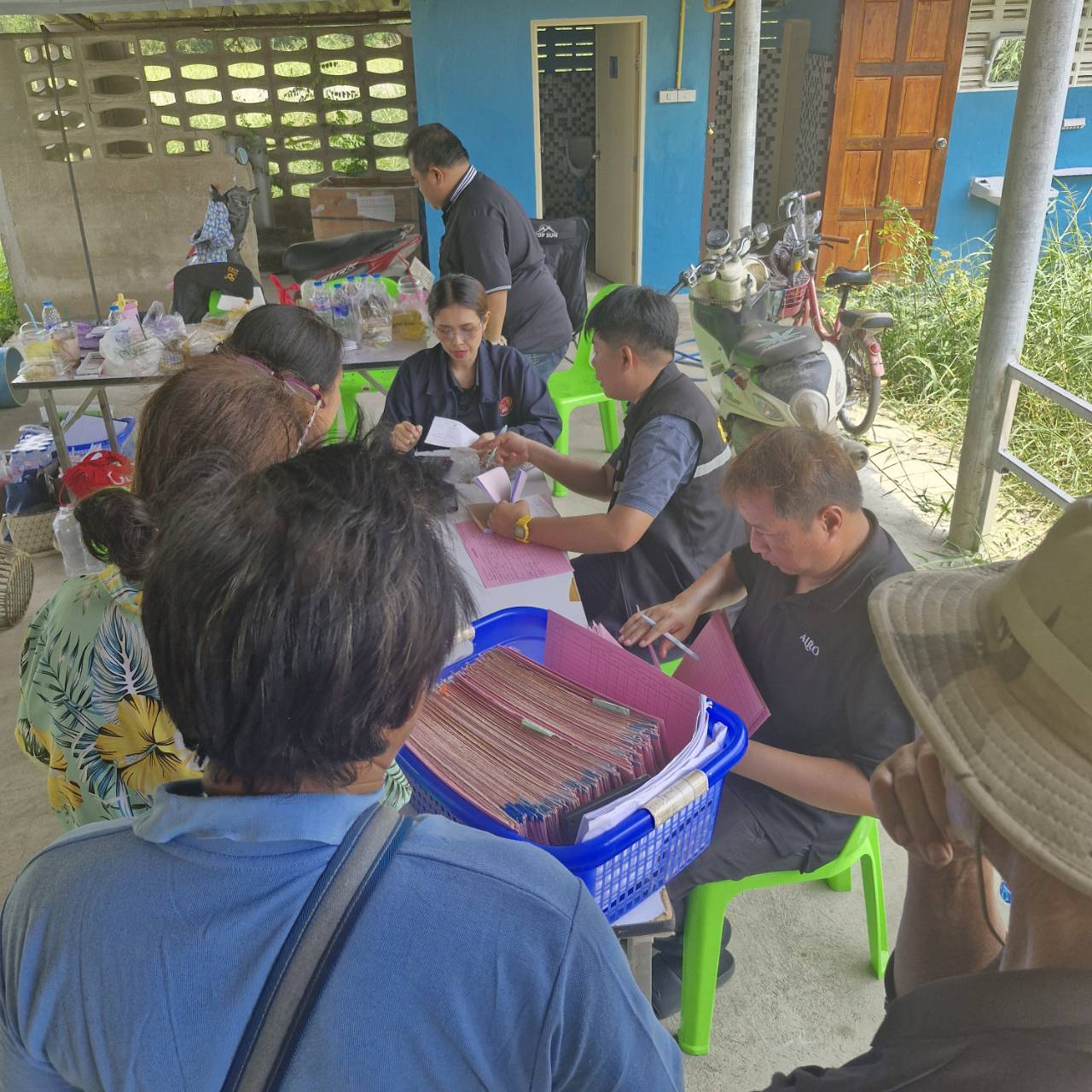 title - ส.ป.ก.พระนครศรีอยุธยา ดำเนินการให้บริการรับชำระค่าเช่าที่ดินเพื่อเกษตรกรรม รับชำระสินเชื่่อเงินกองทุนฯ และสนันสนุนสินเชื่่อเงินกองทุนการปฏิรูปที่ดินเพื่อเกษตรกรรม เพื่อเป็นแหล่งเงินทุนดอกเบี้ยต่ำ ให้แก่เกษตรกร   ให้บริการในเขตปฏิรูปที่ดินตำบลข้าวงาม ตำบลวังน้อย อำเภอวังน้อย จังหวัดพระนครศรีอยุธยา