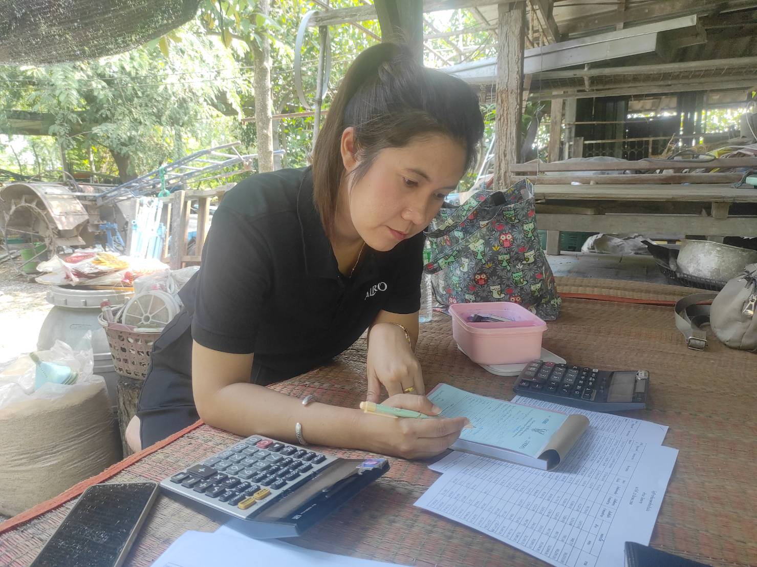 title - ส.ป.ก.พระนครศรีอยุธยา ดำเนินการให้บริการรับชำระค่าเช่าที่ดินเพื่อเกษตรกรรม รับชำระสินเชื่่อเงินกองทุนฯ และสนันสนุนสินเชื่่อเงินกองทุนการปฏิรูปที่ดินเพื่อเกษตรกรรม เพื่อเป็นแหล่งเงินทุนดอกเบี้ยต่ำ ให้แก่เกษตรกร   ให้บริการในเขตปฏิรูปที่ดินตำบลสิงหนาท ตำบลคู้สลอด อำเภอลาดบัวหลวง จังหวัดพระนครศรีอยุธยา