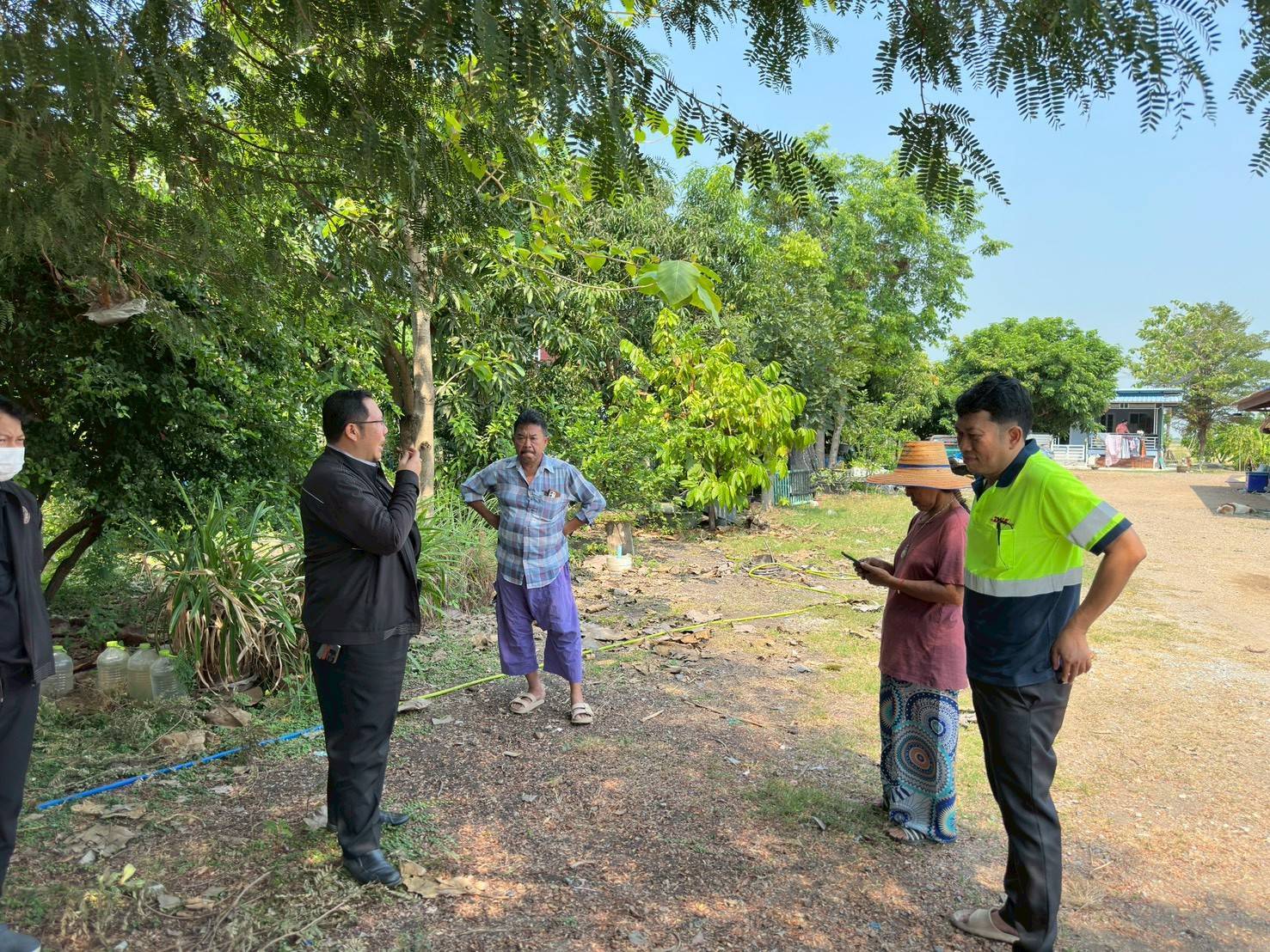 title - ส.ป.ก.พระนครศรีอยุธยา ดำเนินการตรวจสภาพแปลงที่ดินและเจรจาต่อรองราคาที่ดินเพื่อการปฏิรูปที่ดินเพื่อเกษตรกรรมจังหวัดพระนครศรีอยุธยา โครงการจัดที่ดินเพื่อเกษตรกรรม กิจกรรมบริหารที่ดินเอกชน ประจำปีงบประมาณ พ.ศ. ๒๕๖๙  