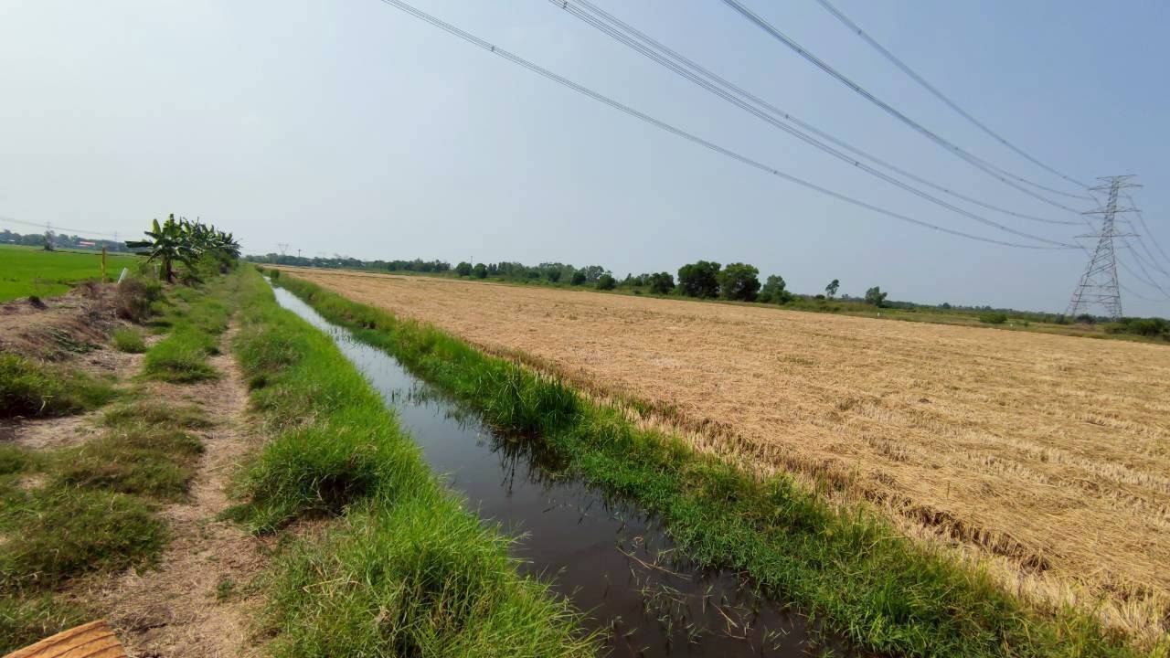 title - ส.ป.ก.พระนครศรีอยุธยา ดำเนินการตรวจสภาพแปลงที่ดินและเจรจาต่อรองราคาที่ดินเพื่อการปฏิรูปที่ดินเพื่อเกษตรกรรมจังหวัดพระนครศรีอยุธยา โครงการจัดที่ดินเพื่อเกษตรกรรม กิจกรรมบริหารที่ดินเอกชน ประจำปีงบประมาณ พ.ศ. ๒๕๖๙  