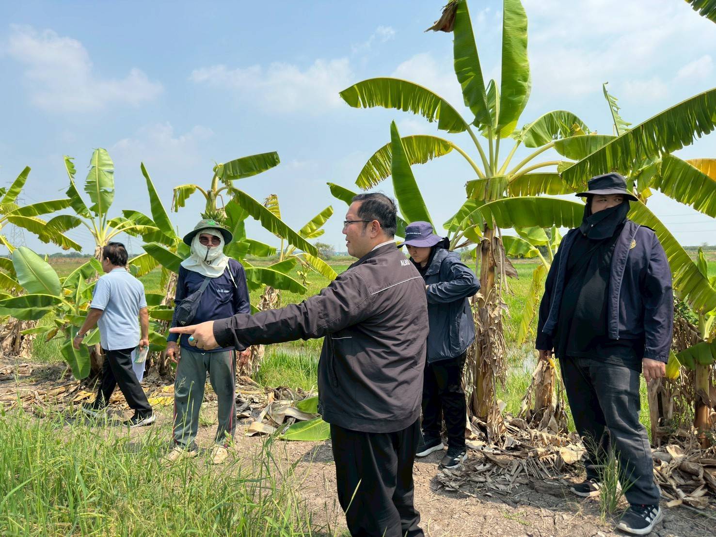 title - ส.ป.ก.พระนครศรีอยุธยา ดำเนินการตรวจสภาพแปลงที่ดินและเจรจาต่อรองราคาที่ดินเพื่อการปฏิรูปที่ดินเพื่อเกษตรกรรมจังหวัดพระนครศรีอยุธยา โครงการจัดที่ดินเพื่อเกษตรกรรม กิจกรรมบริหารที่ดินเอกชน ประจำปีงบประมาณ พ.ศ. ๒๕๖๙  